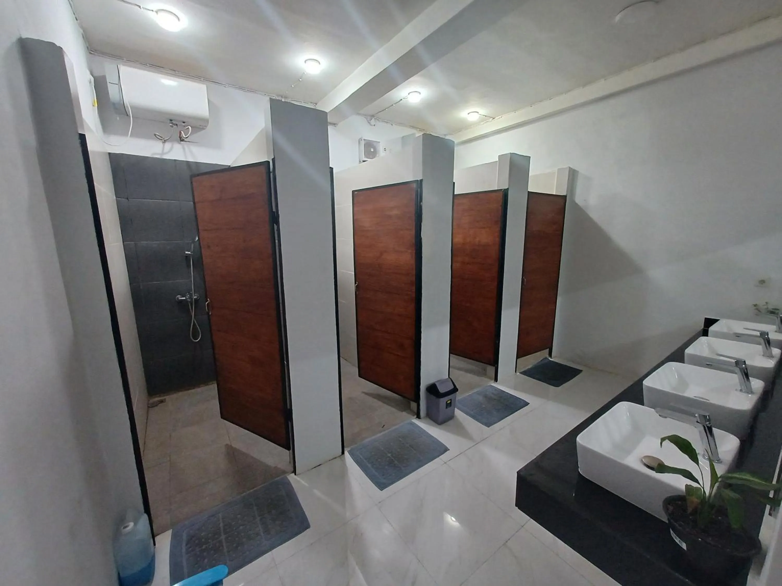 Standard Double Room in Komodo Indah Hotel