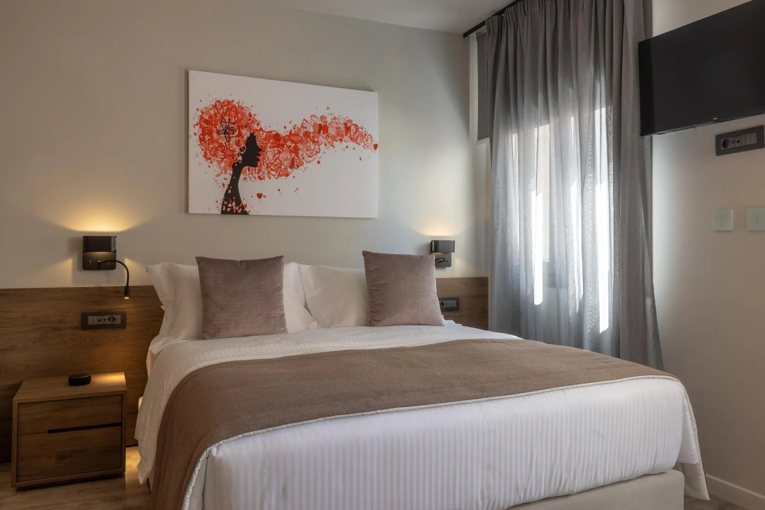 Urban Queen Comfort Studio in 507 Athens