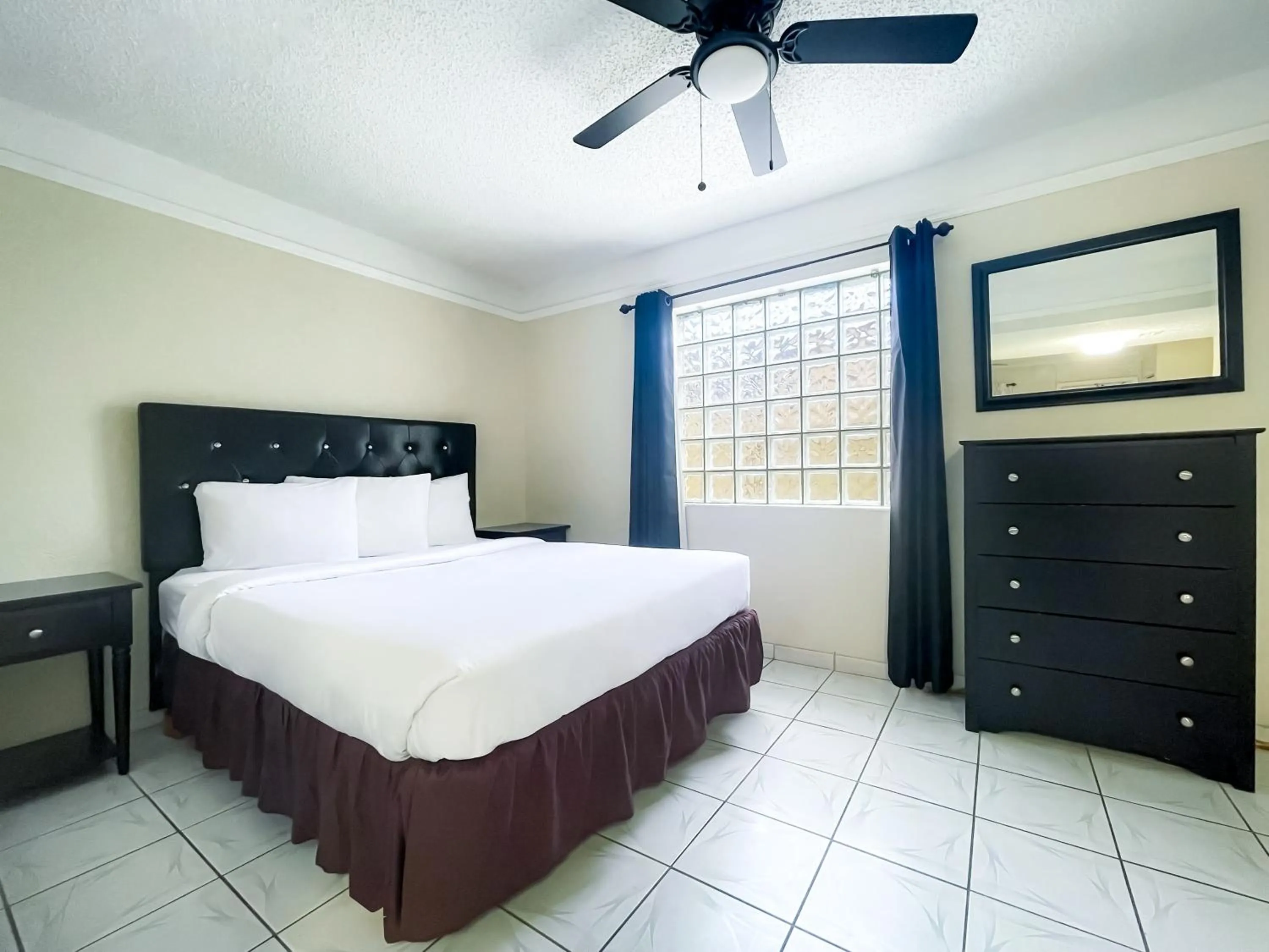 Junior Suite with Terrace in Hollywood by the Sea