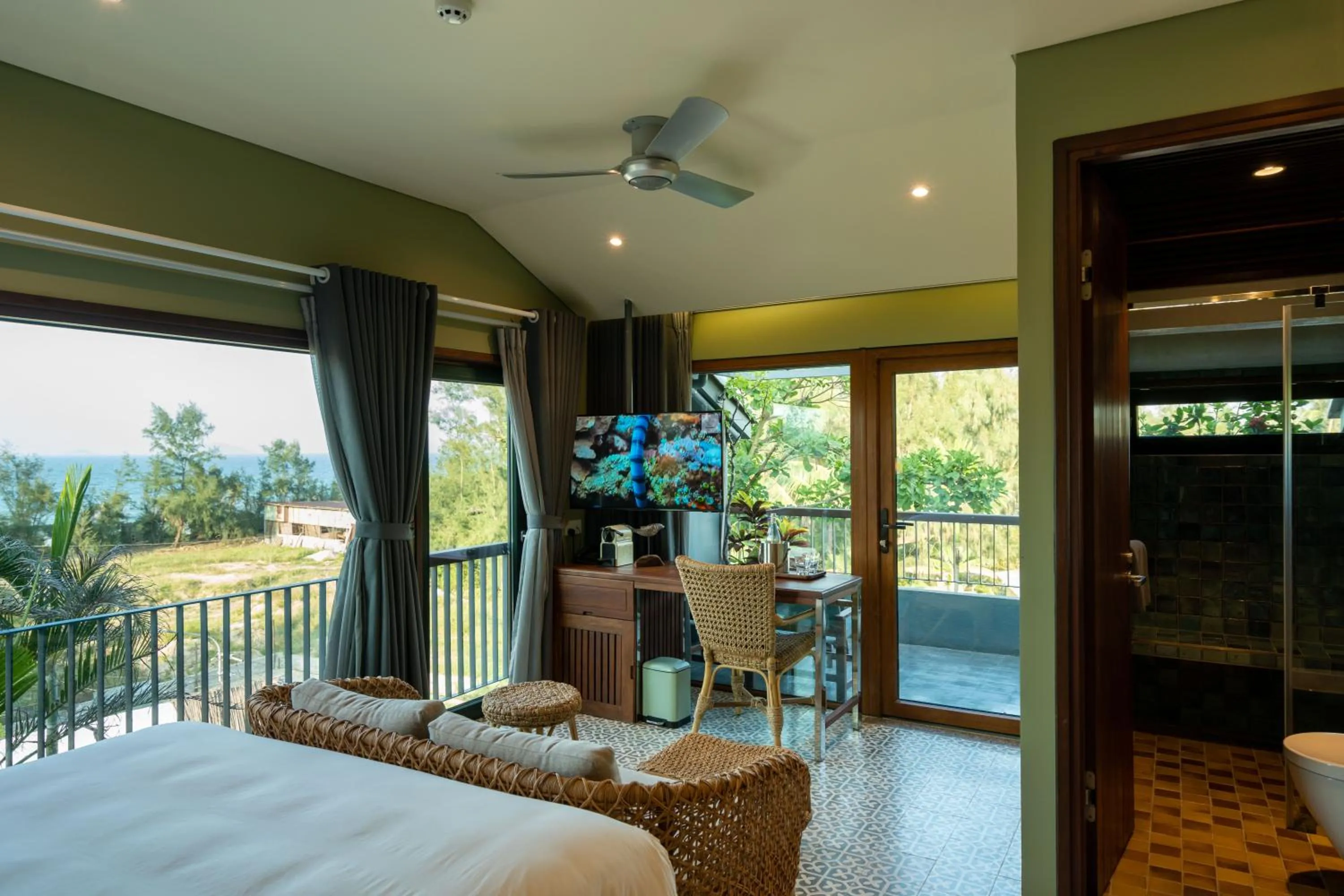 Queen Room with Sea View in CHiEM HoiAn - The Beachside Boutique Hotel & Villa