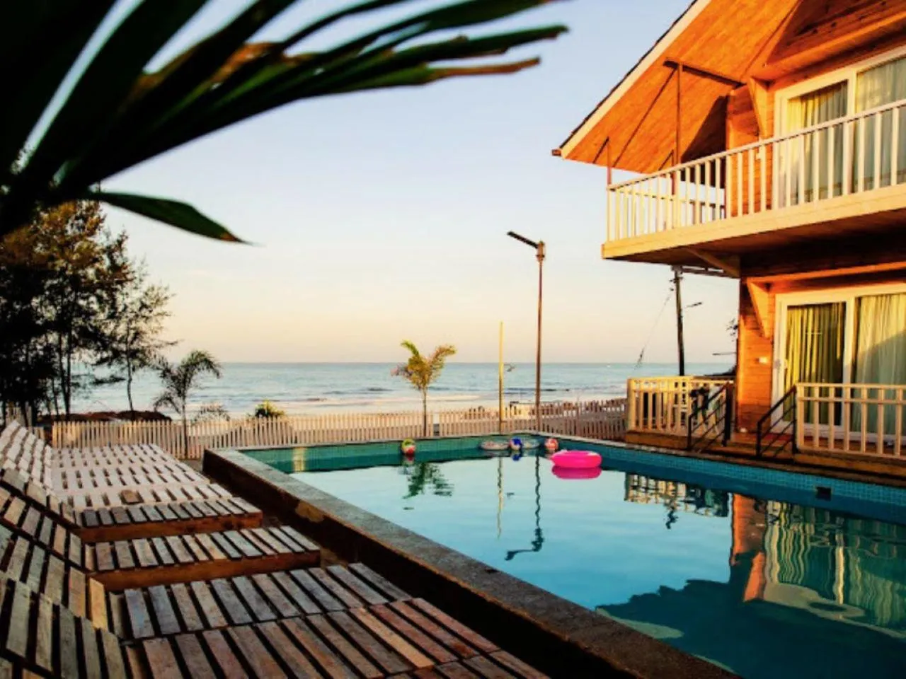 Dallas Beach Resorts Ashvem Beach