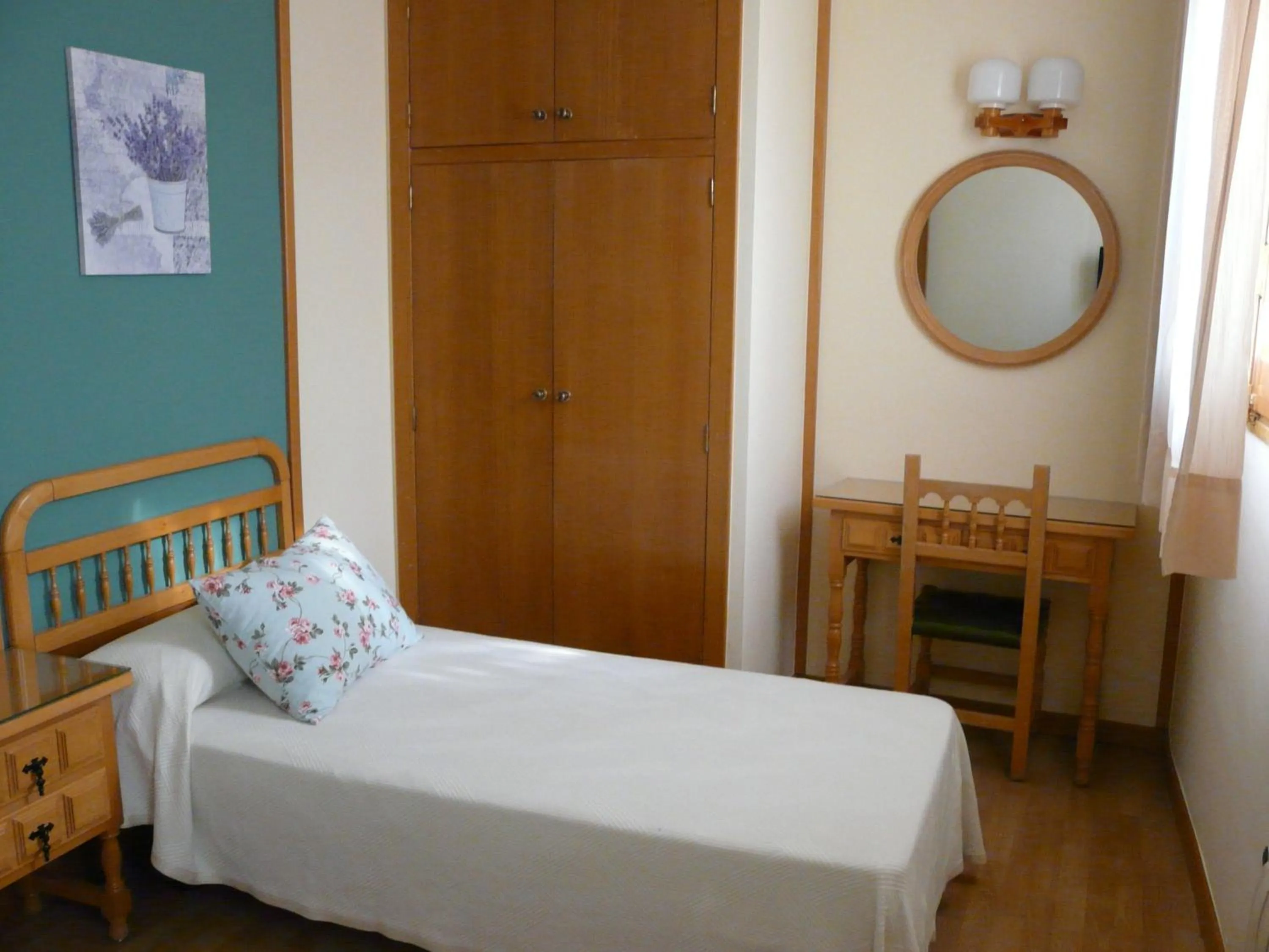 Single Room in Hotel Nice