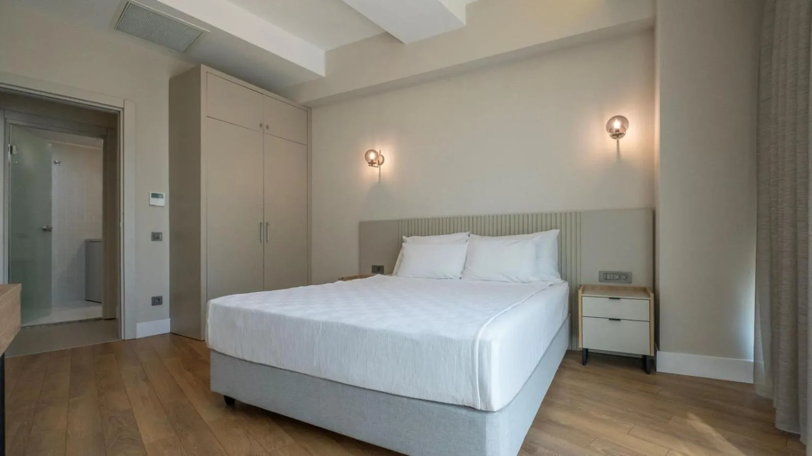 Deluxe Suite in Sirius Town Residence and Spa