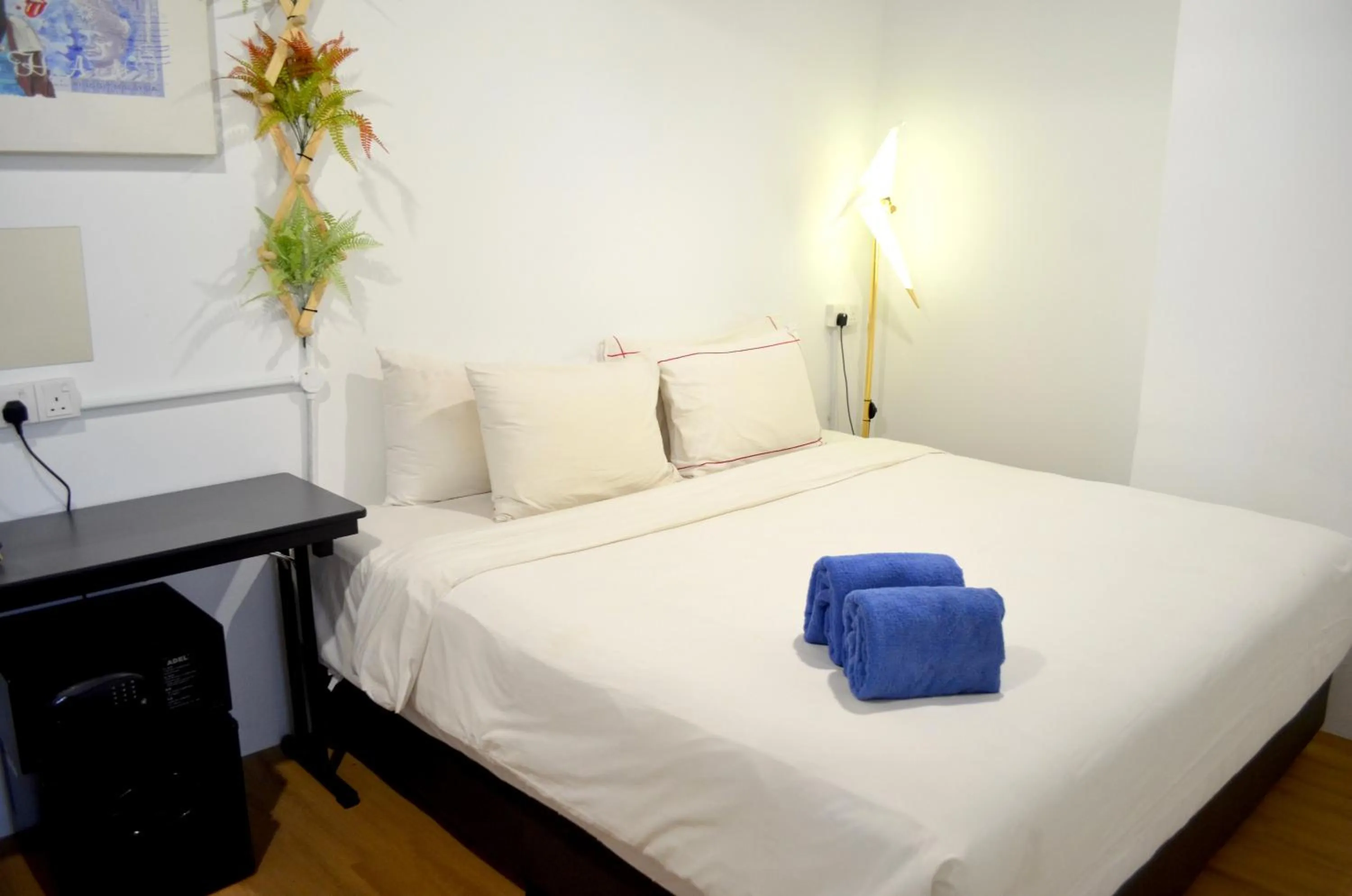 Double Room with Shared Bathroom in RED ROOM Kuala Lumpur