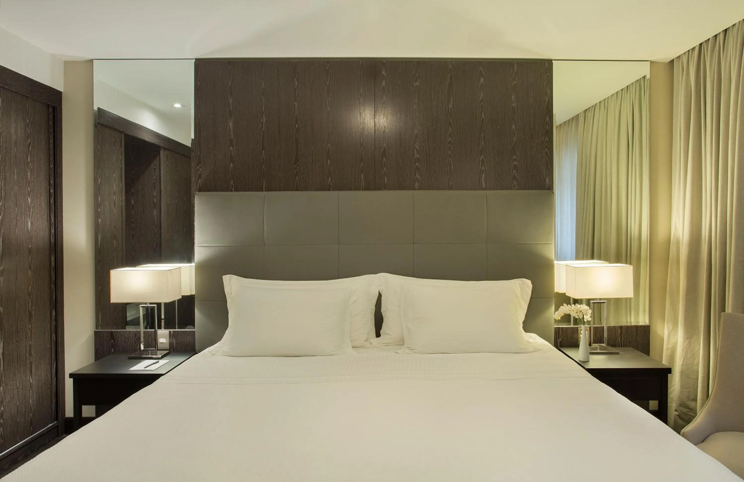 Standard com Cama Casal - single occupancy in Windsor California Copacabana