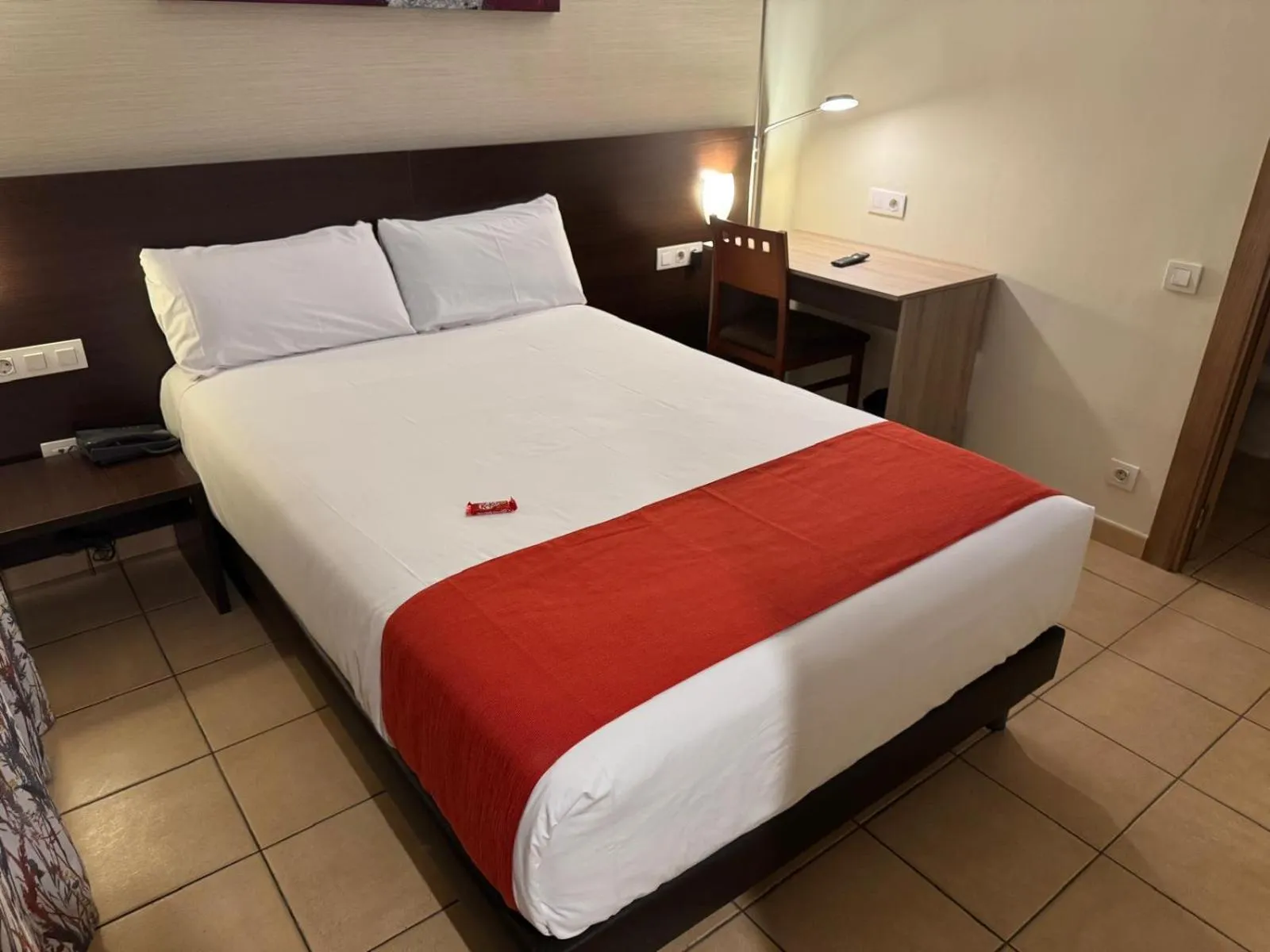 Single Room in Hotel Canal Olímpic