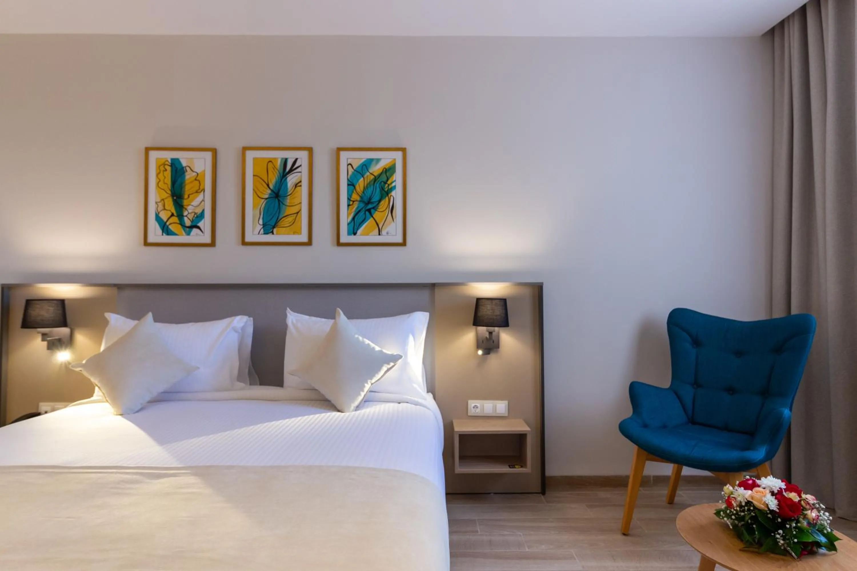 Superior Suite in Golden Tulip Opera Alger