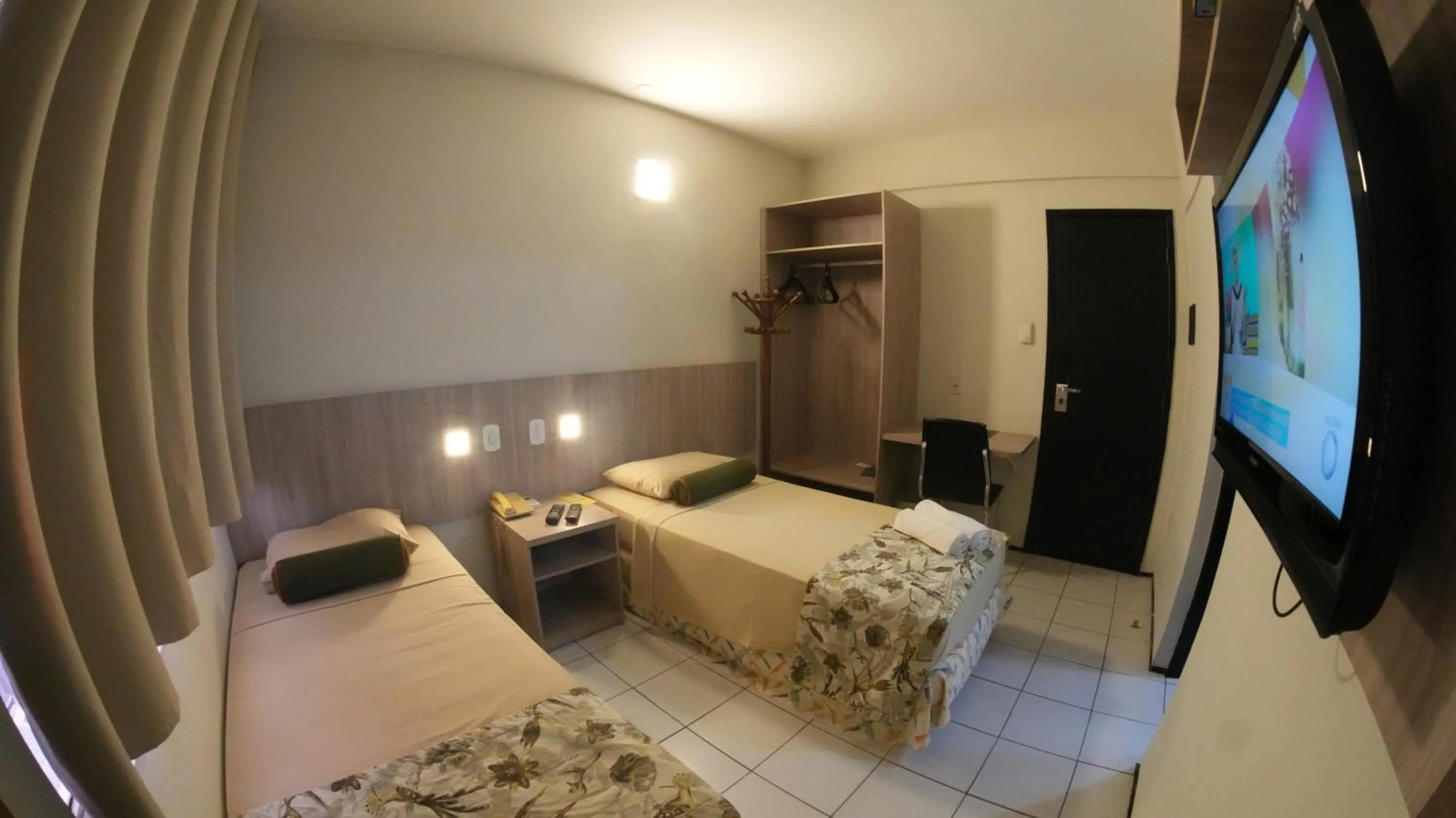 Standard Twin Room in Abbeville Hotel Torre I - Torre II