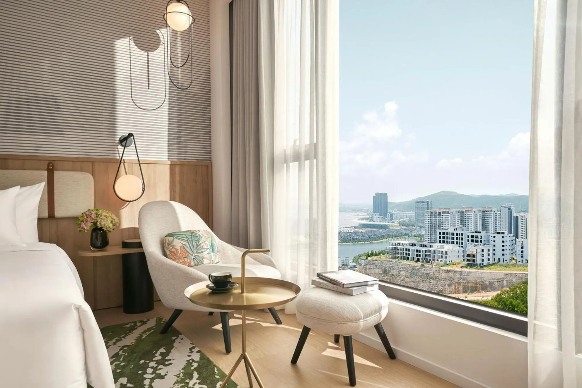 Deluxe King Room in The Yacht Hotel by DC