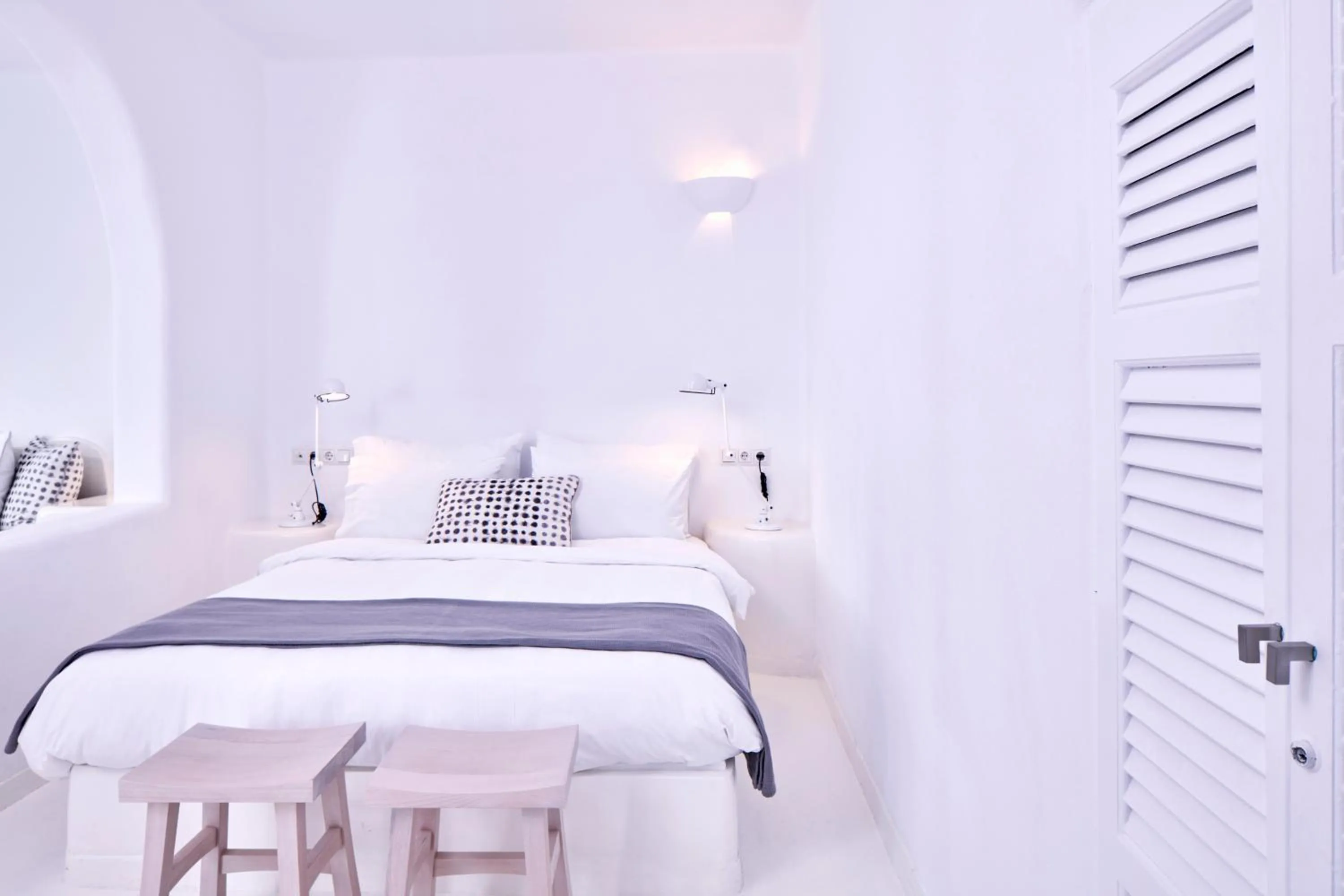 Suite with Caldera View in Cliff Side Suites