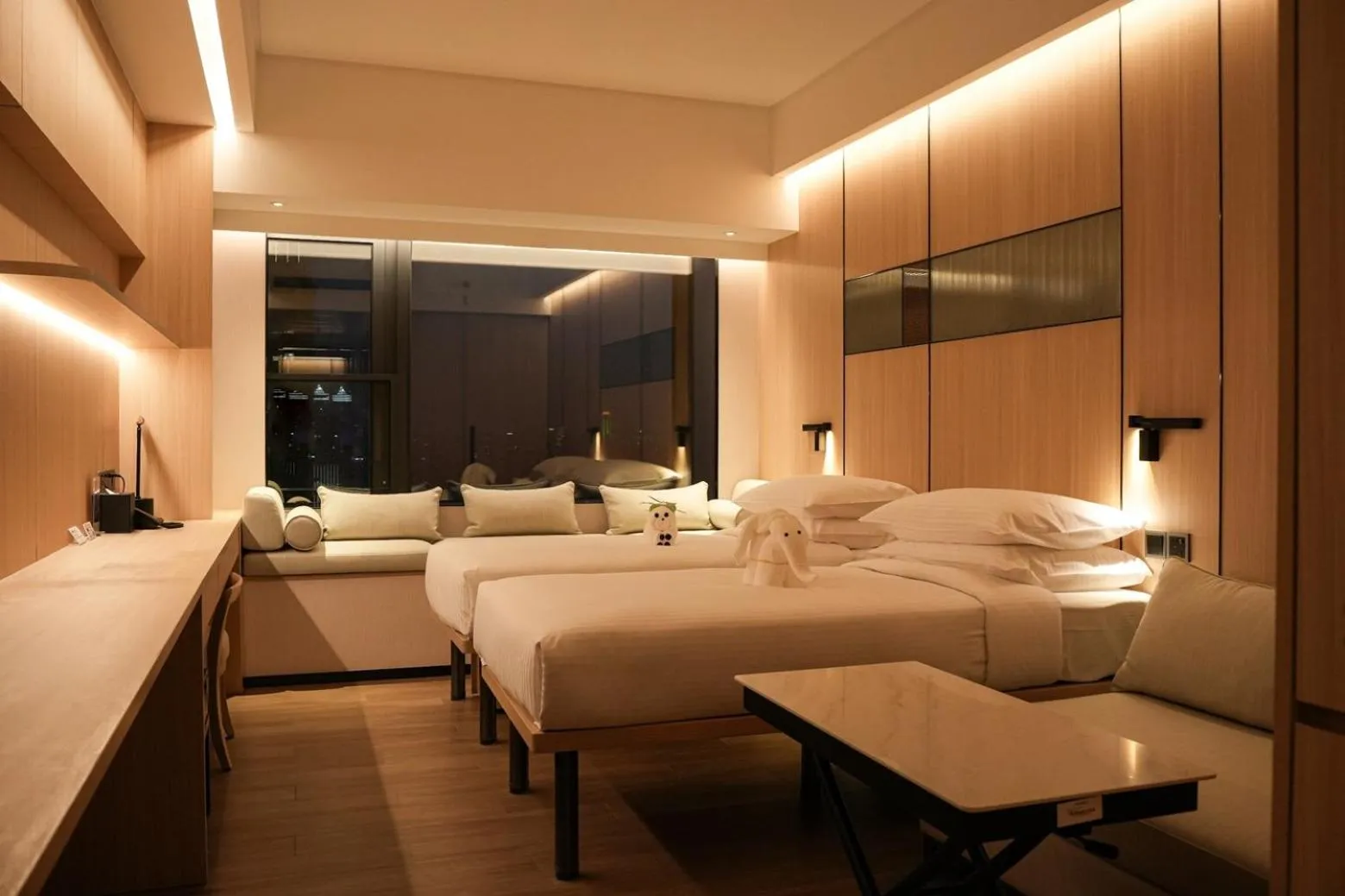 Deluxe Twin Room in Metropolitan Residence