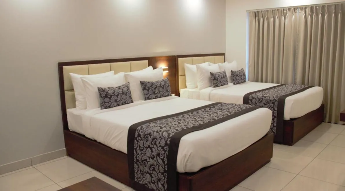 Superior Twin Room in Pride Biznotel Canopus, Digha