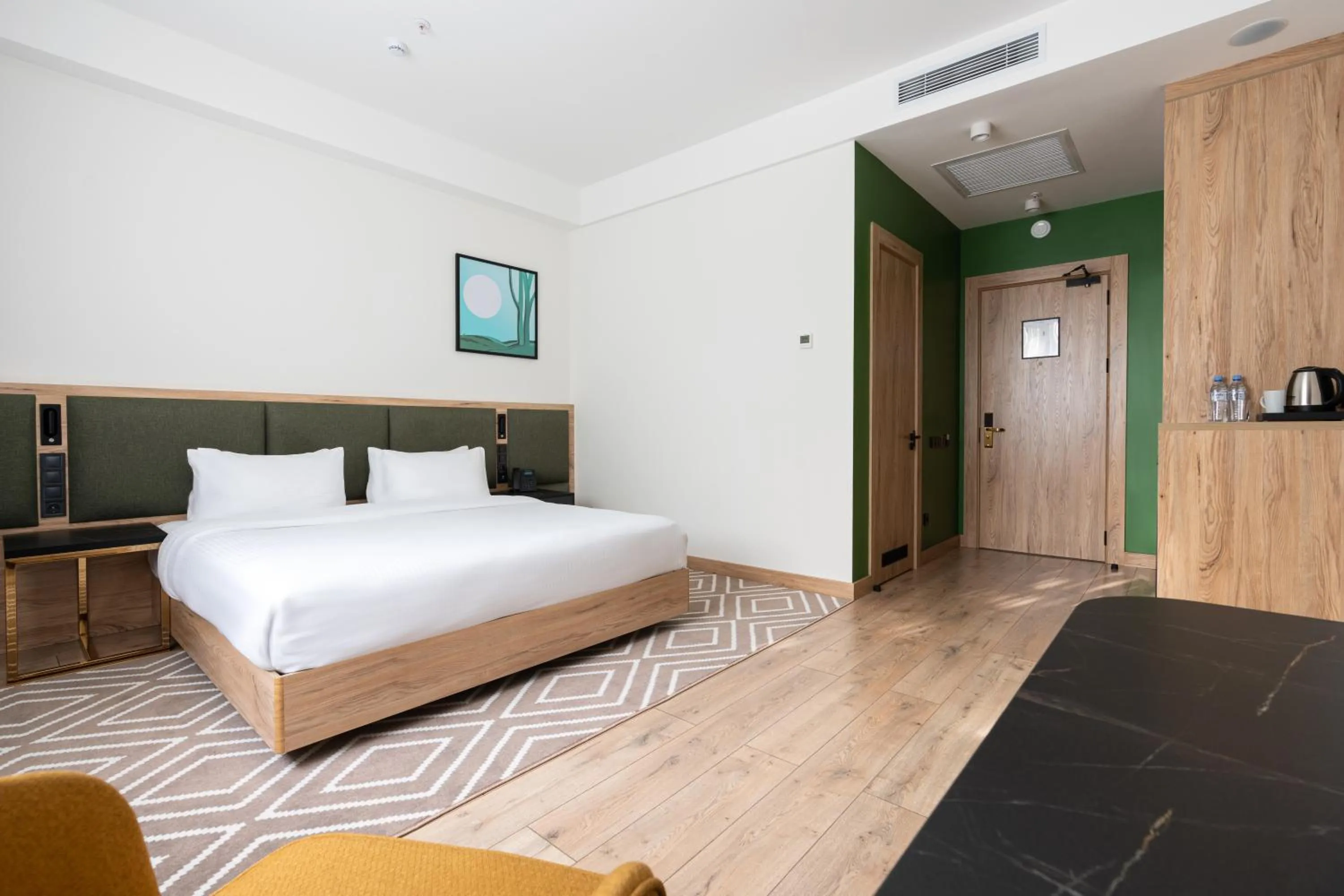 King Room - single occupancy in THE ELEMENTS HOTEL