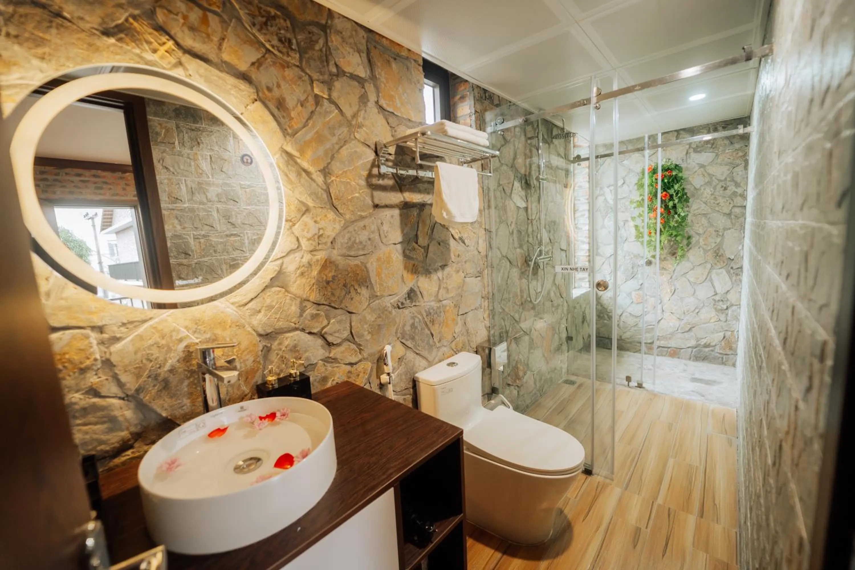 Family Room in Xuân Anh Garden