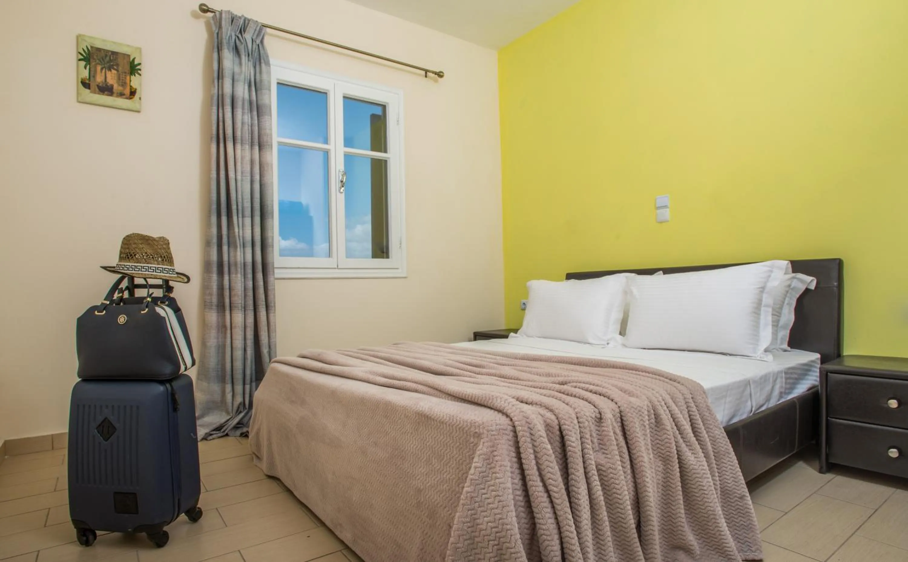 Suite with Balcony and Sea View in Naxos Palace Hotel