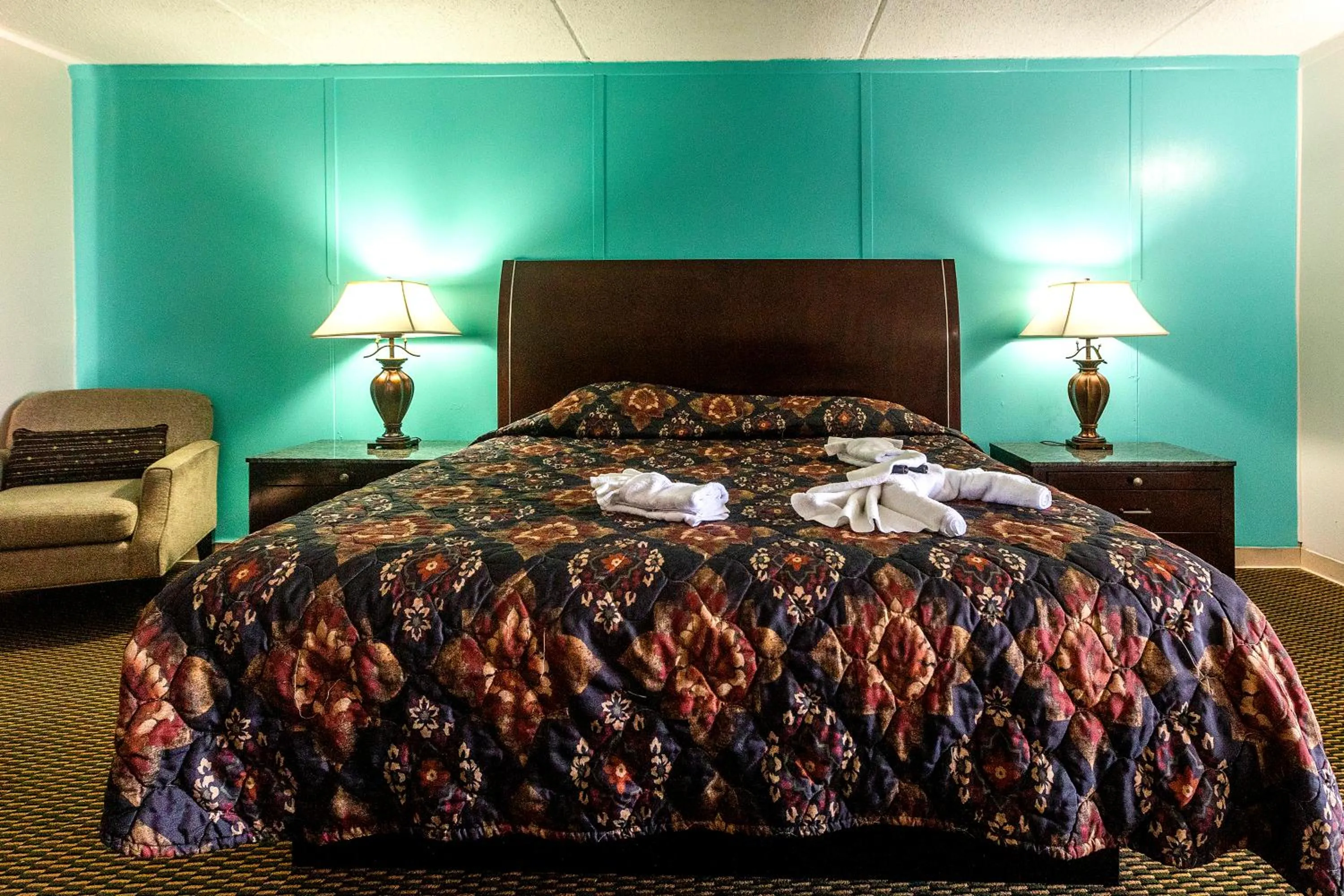 Standard King Room in CRYSTAL PALACE RESORT