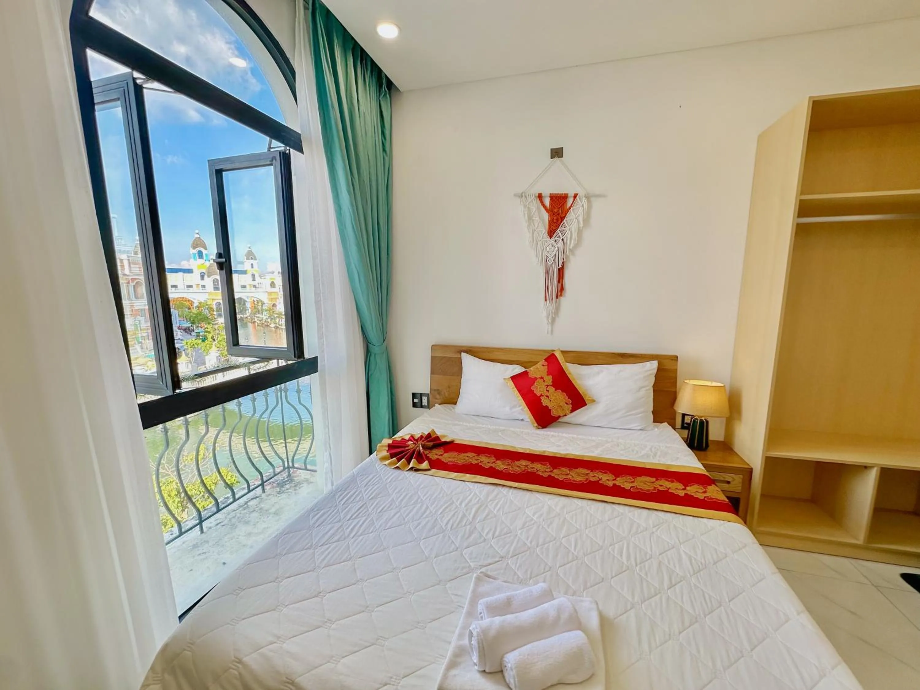 King Room with Lake View in Biển Nhớ Homestay & Spa Phú Quốc