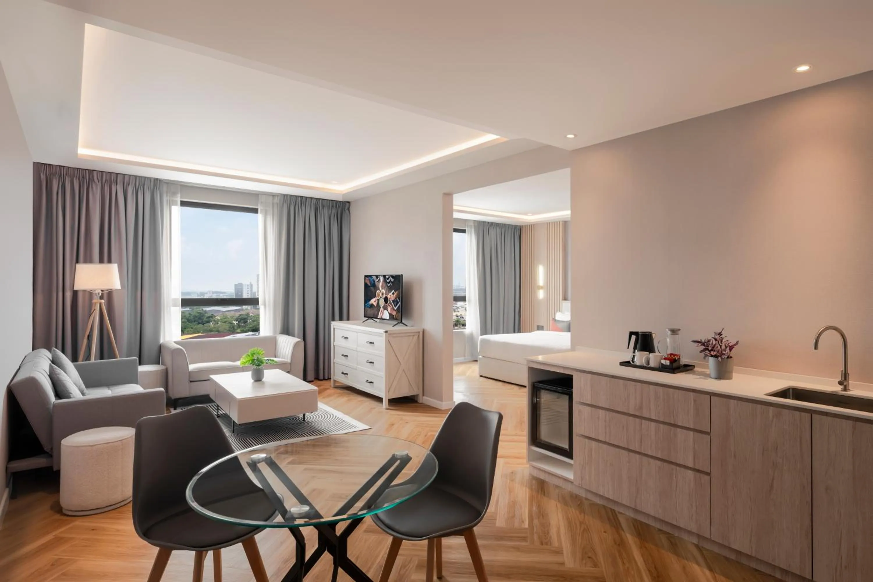 Deluxe Suite in FOX Hotel Glenmarie Shah Alam