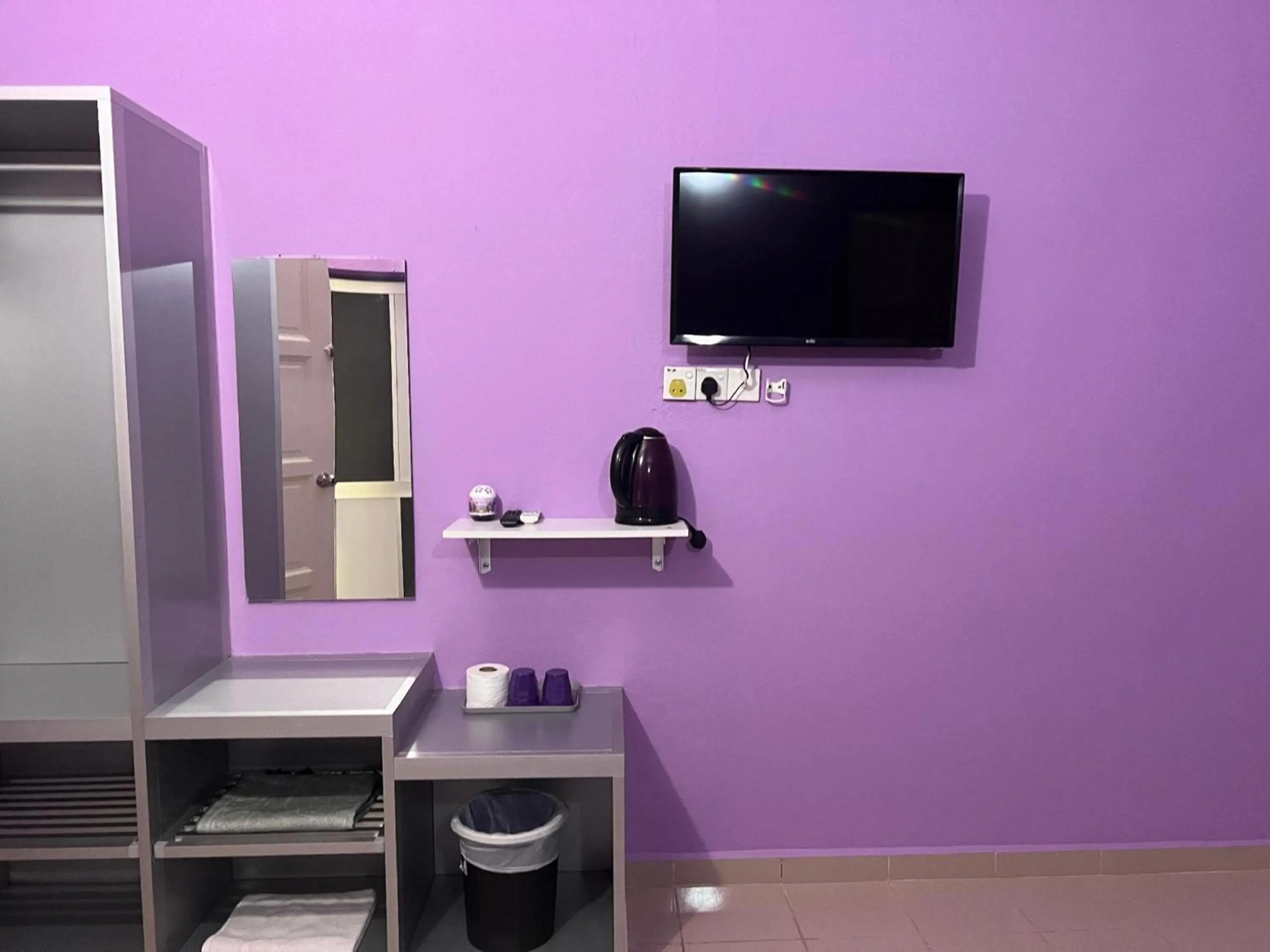 Premium Suite room in Hotel O Brick Cottage Homes