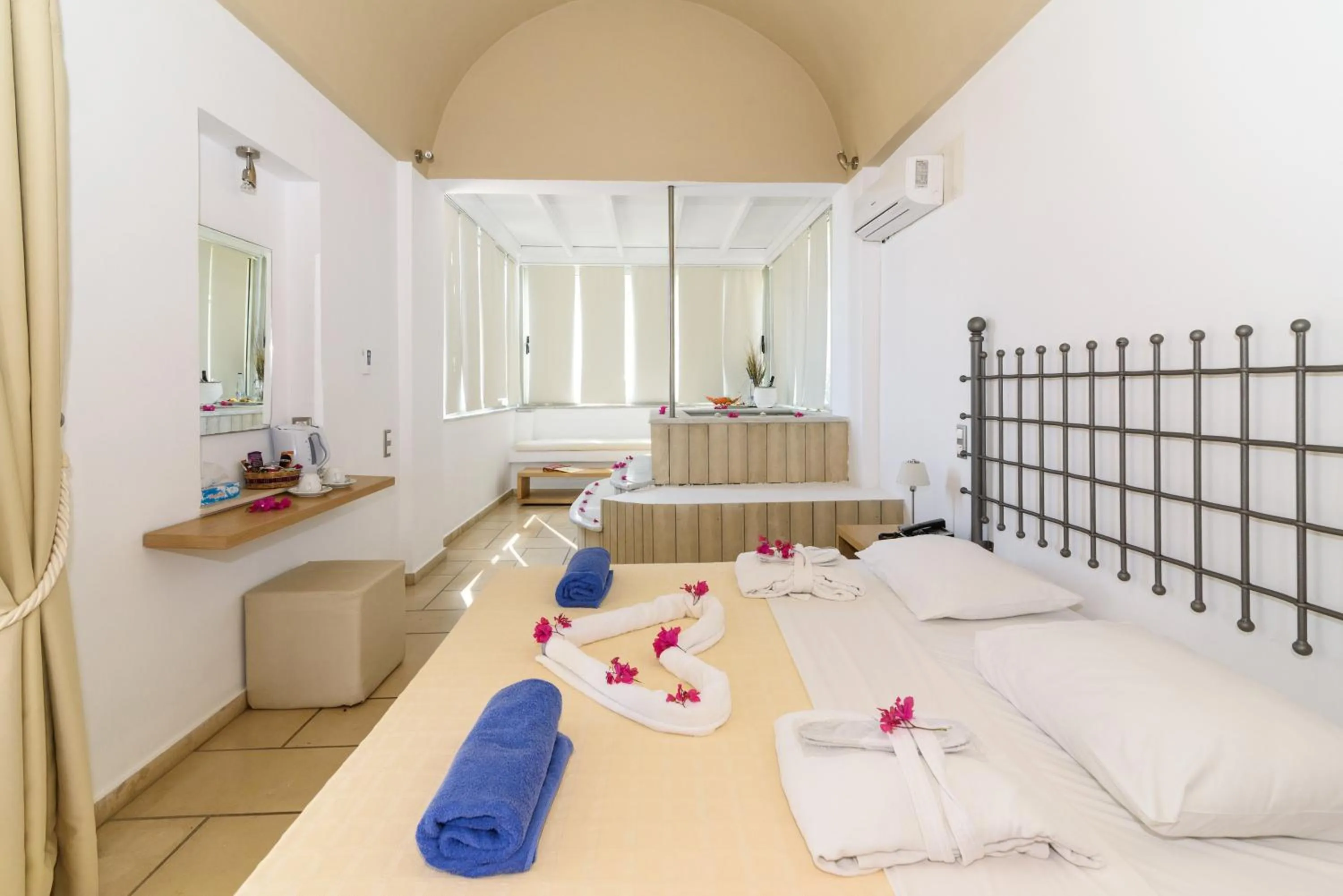 Maisonette with Indoor Hot Tub  in Antinea Suites Hotel & Spa