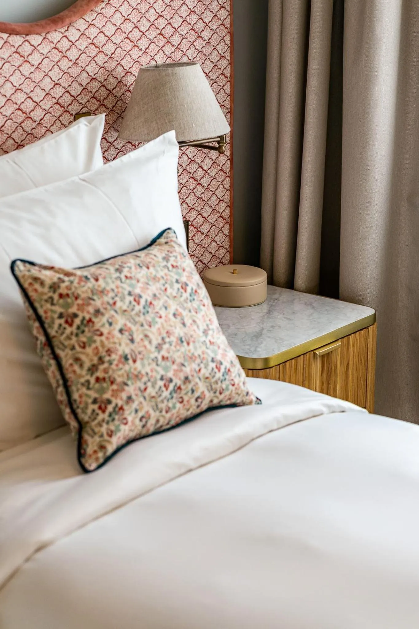 Heritage Grand King Room in Stradom House, Autograph Collection