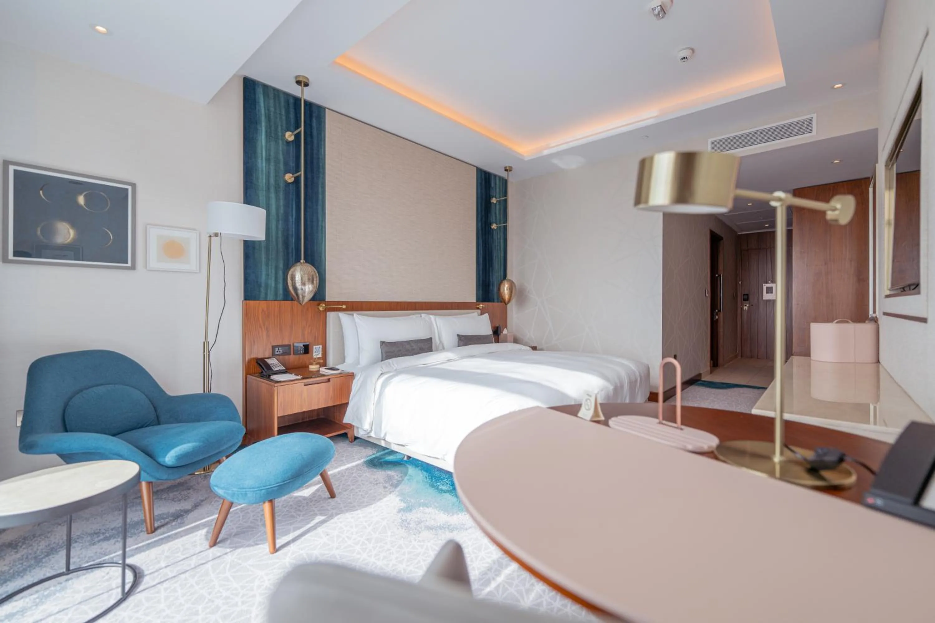 Essential Room  in Abesq Doha Hotel and Residences, an IHG Hotel