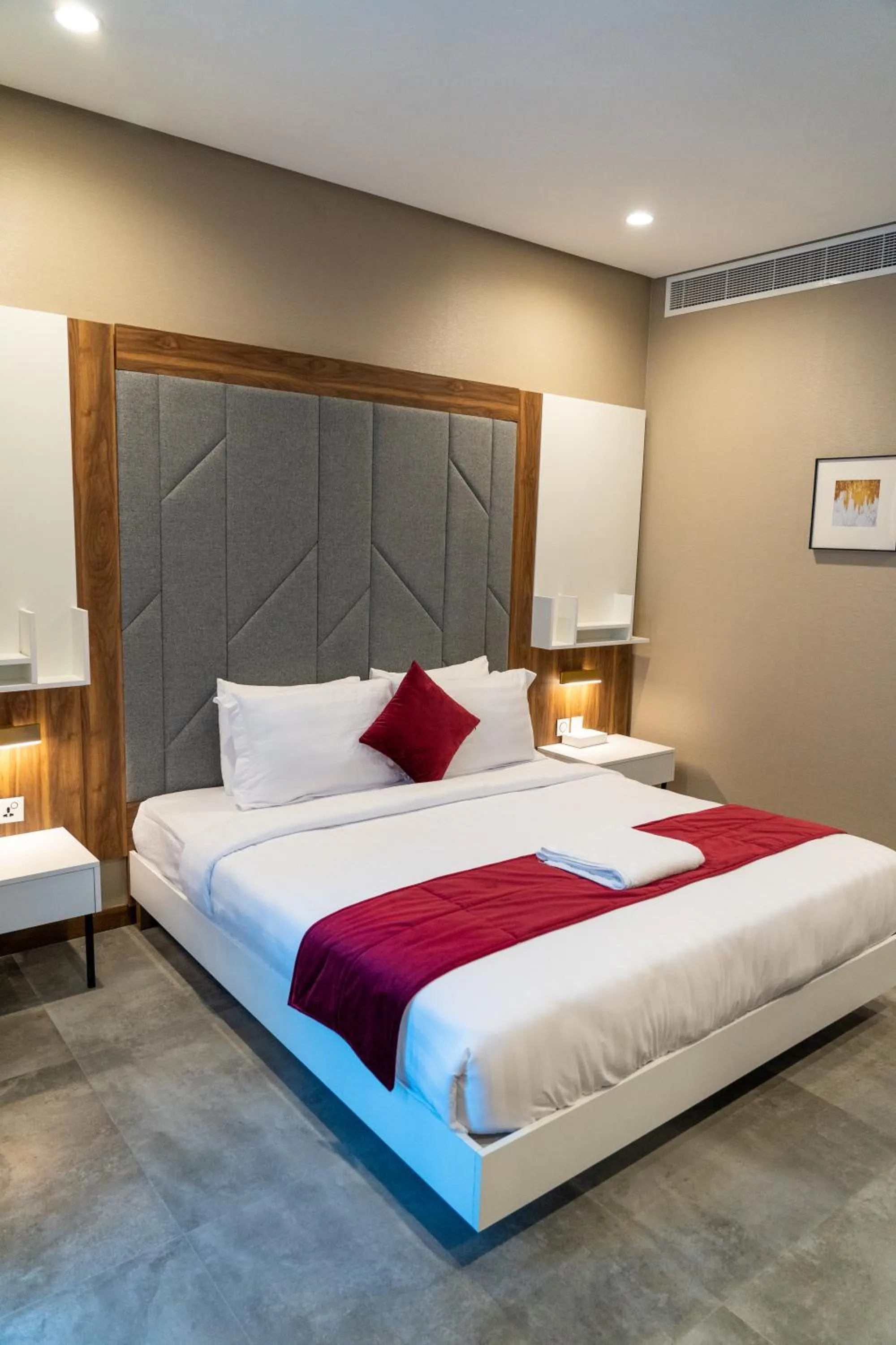 Two-Bedroom Suite in Modern Heights