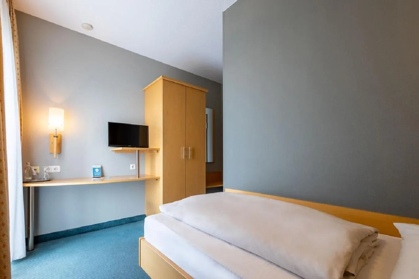 Single Room in Trip Inn Hotel Conti