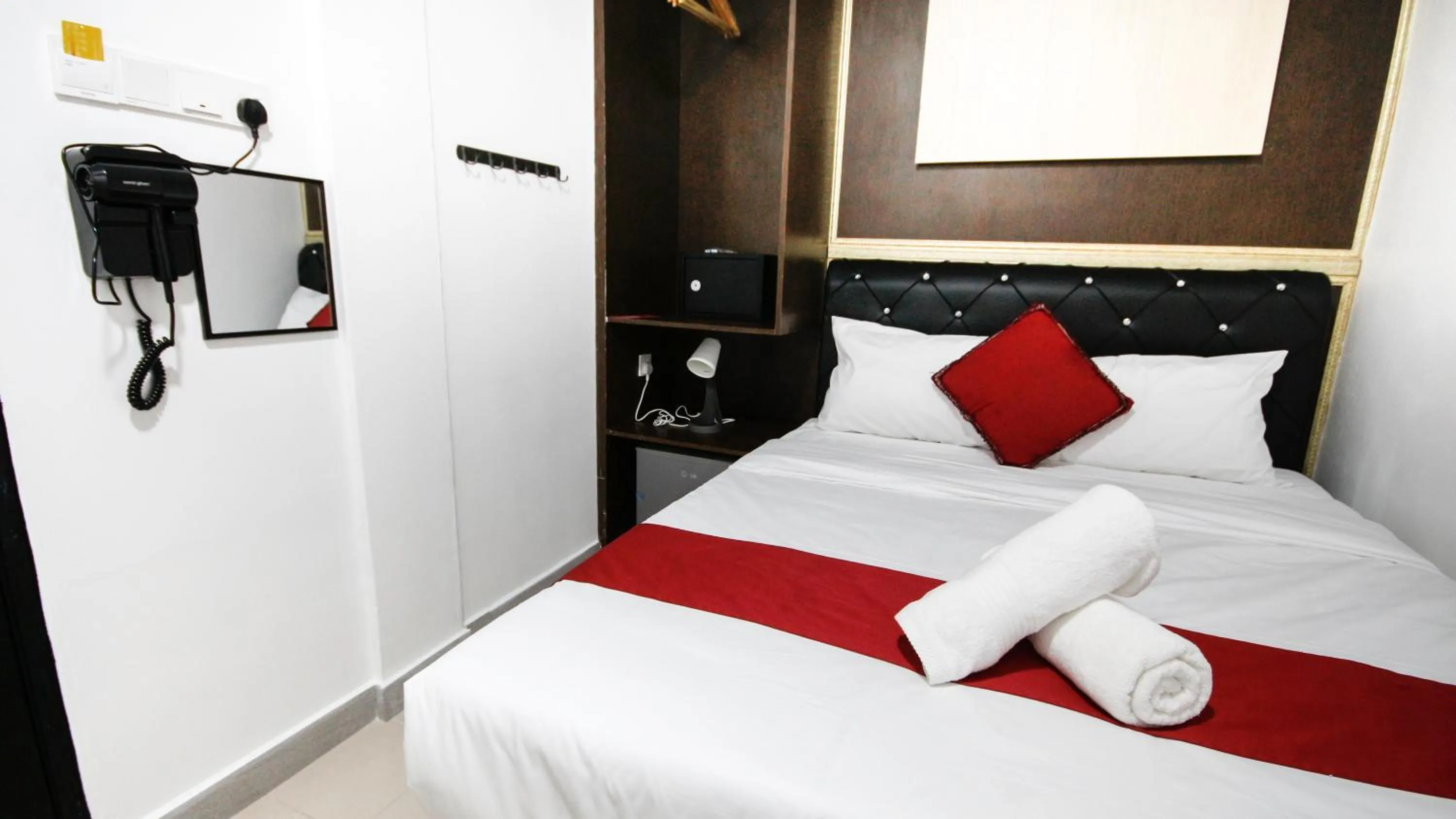 Queen Room in Red Velvet Inn Bukit Bintang