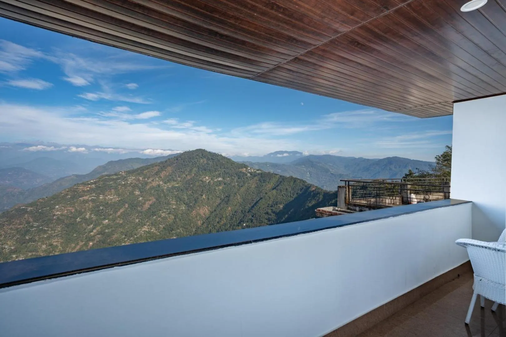 Penthouse with Balcony, Mountain & River View in Summit Sherpa Mountain Hotel & Spa