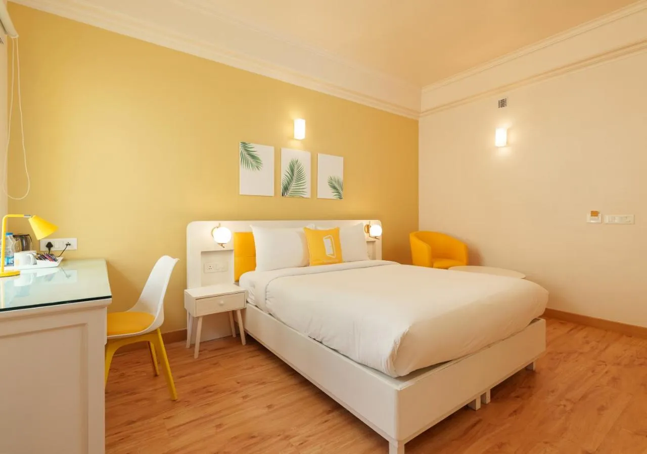 Deluxe Double Room - single occupancy in Bloom Boutique l Connaught Place Area