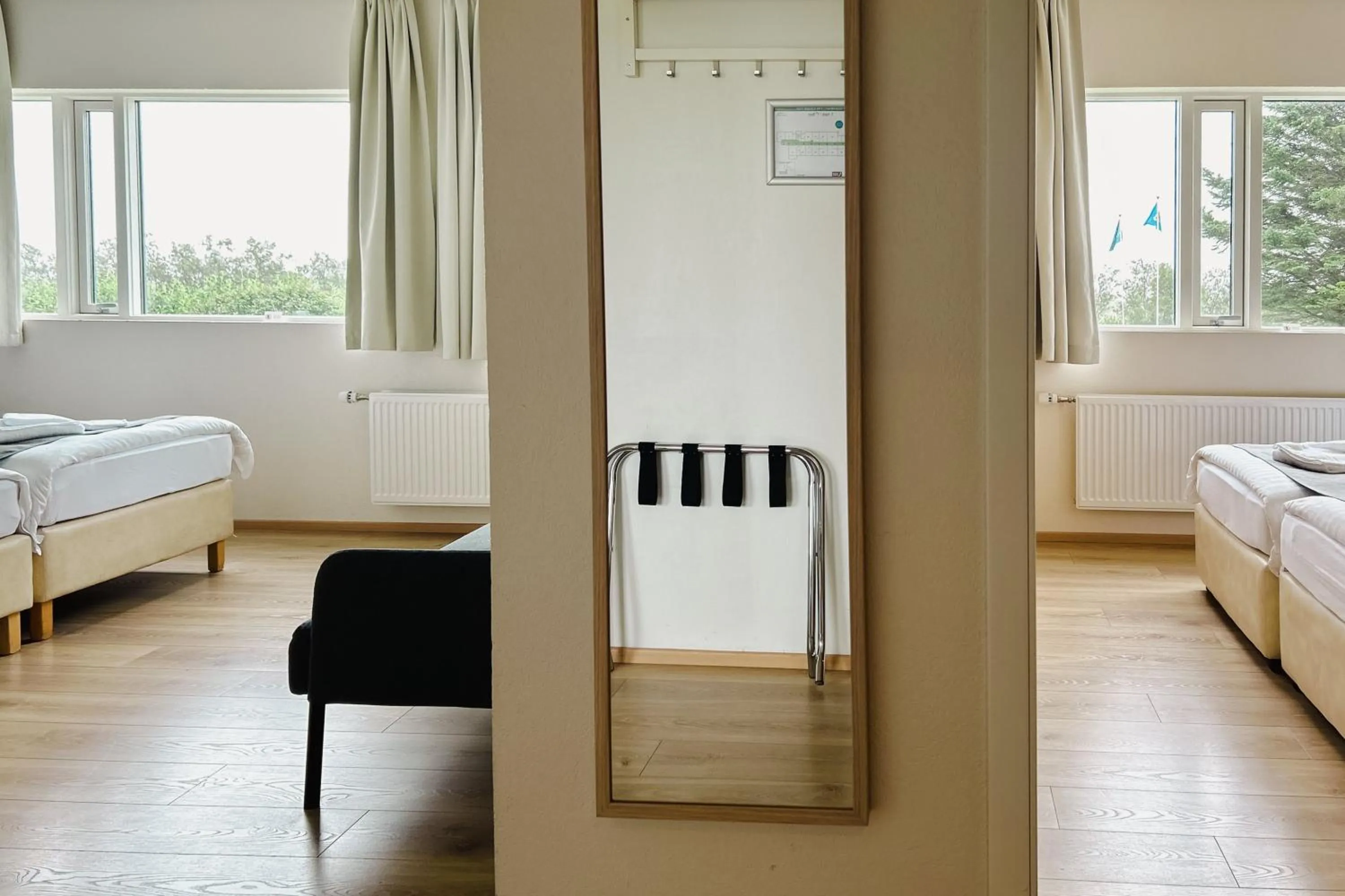 Family Room with Bathroom in Hotel Jökull