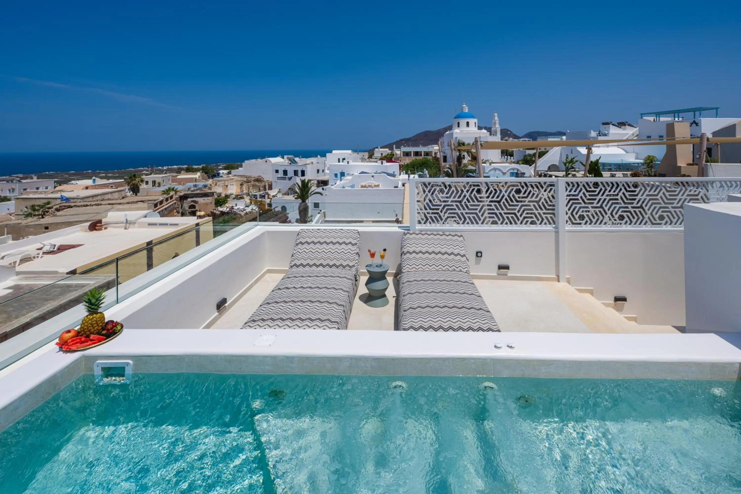 King Suite with Ocean View in La Madeleine Oia