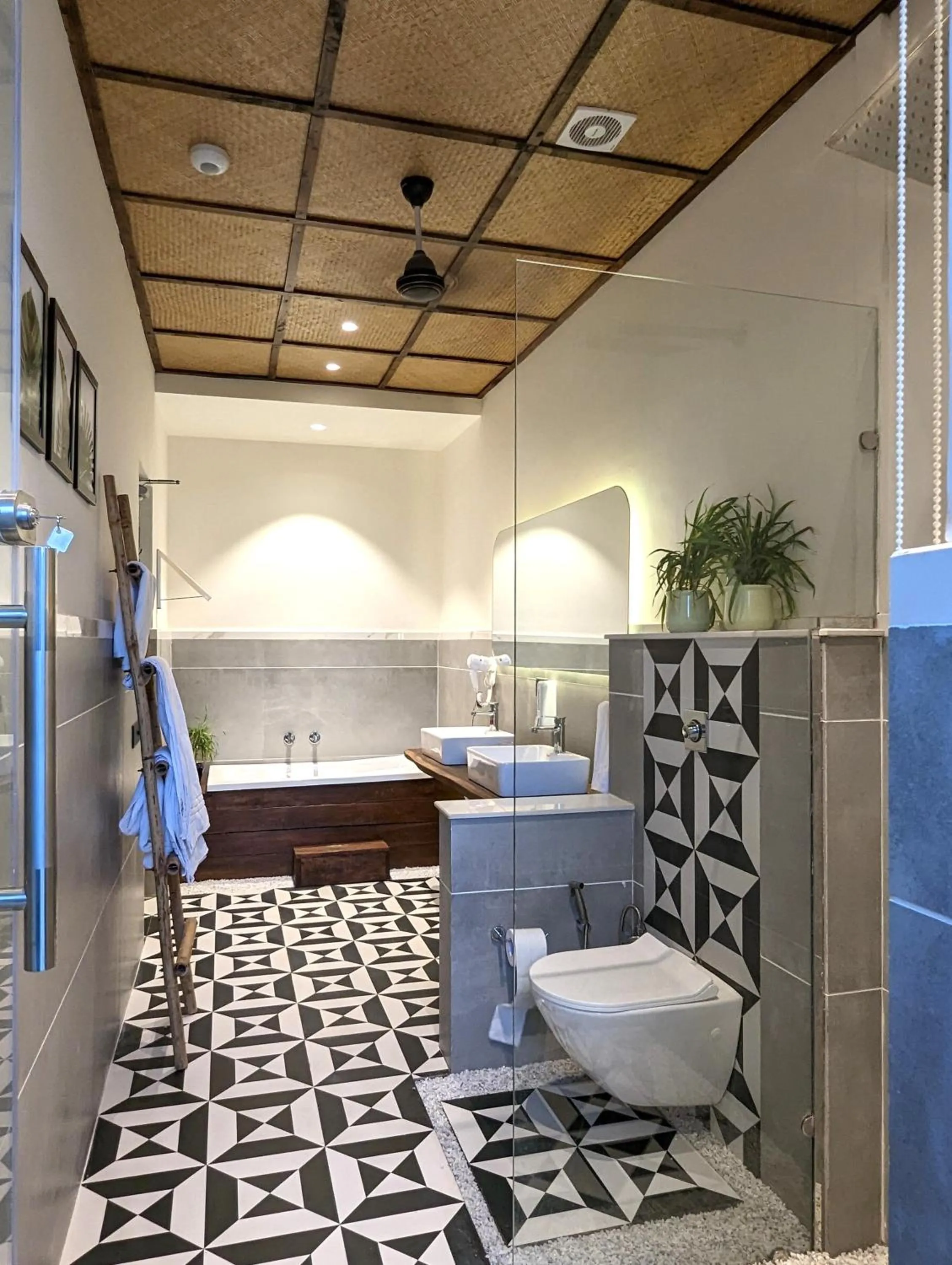 King Room with Pool View in Cape House