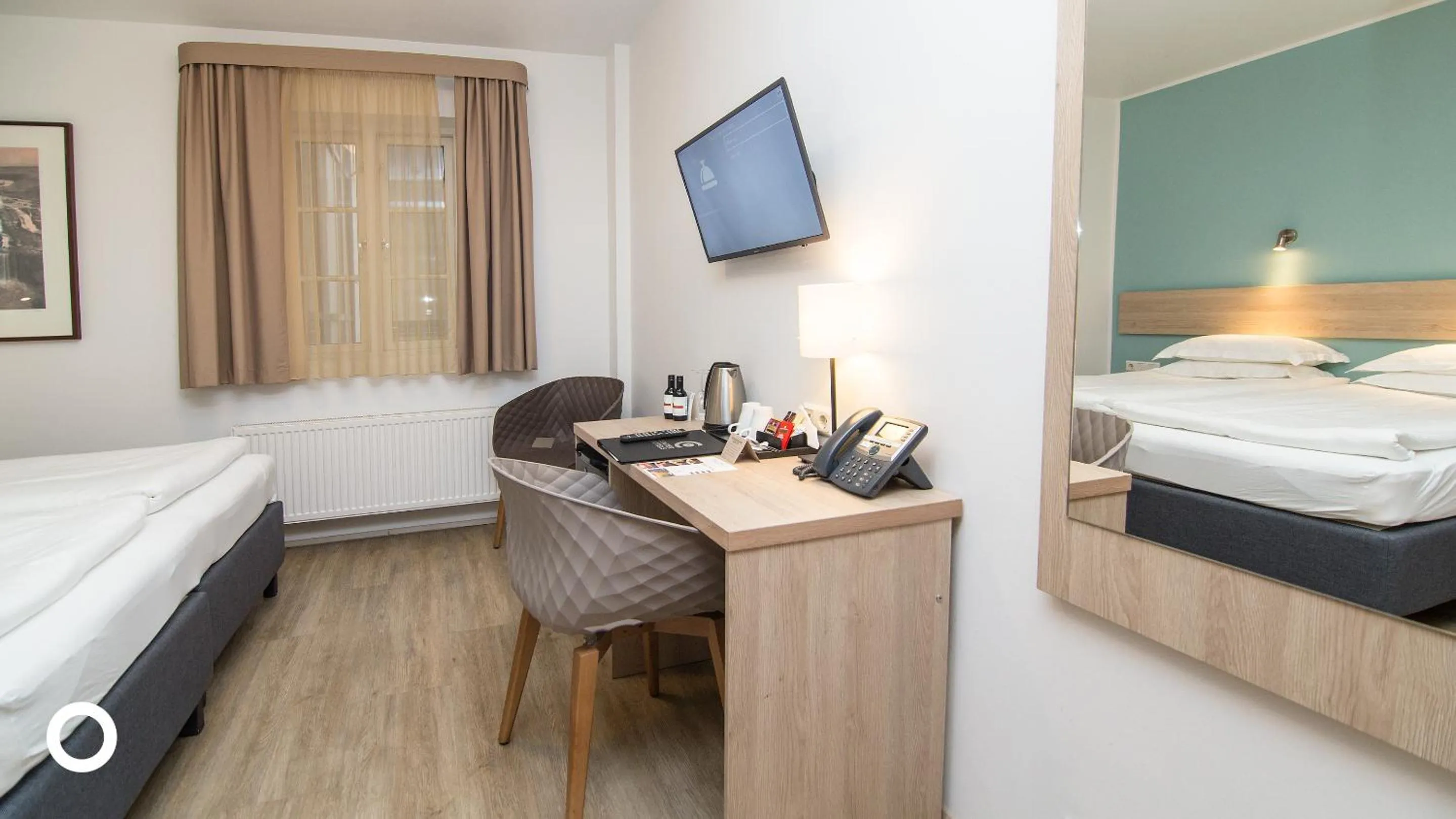 Standard Double or Twin Room in Center Hotels Plaza