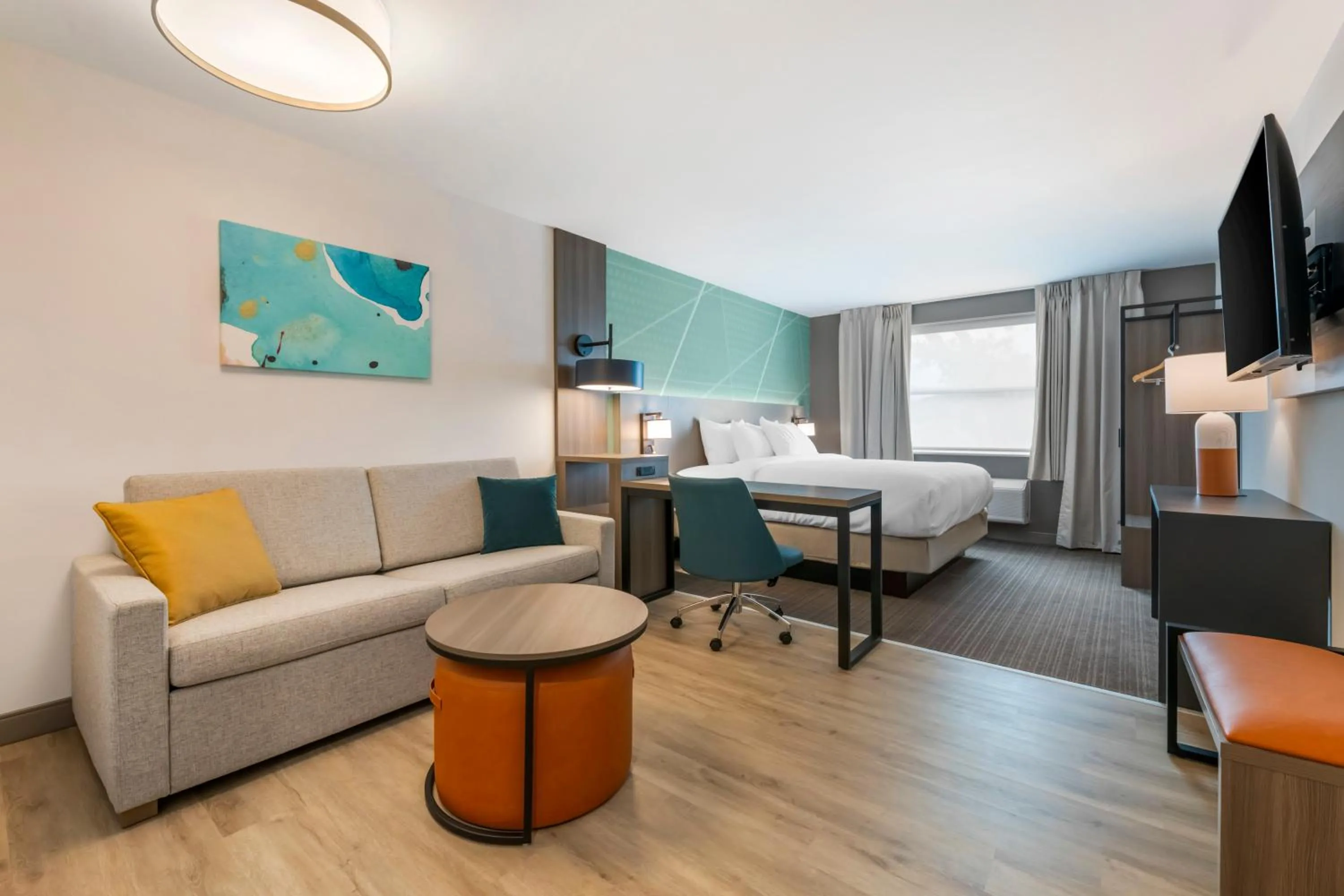 One Room Suite - Non Smoking in Comfort Suites St Augustine Historic District Area