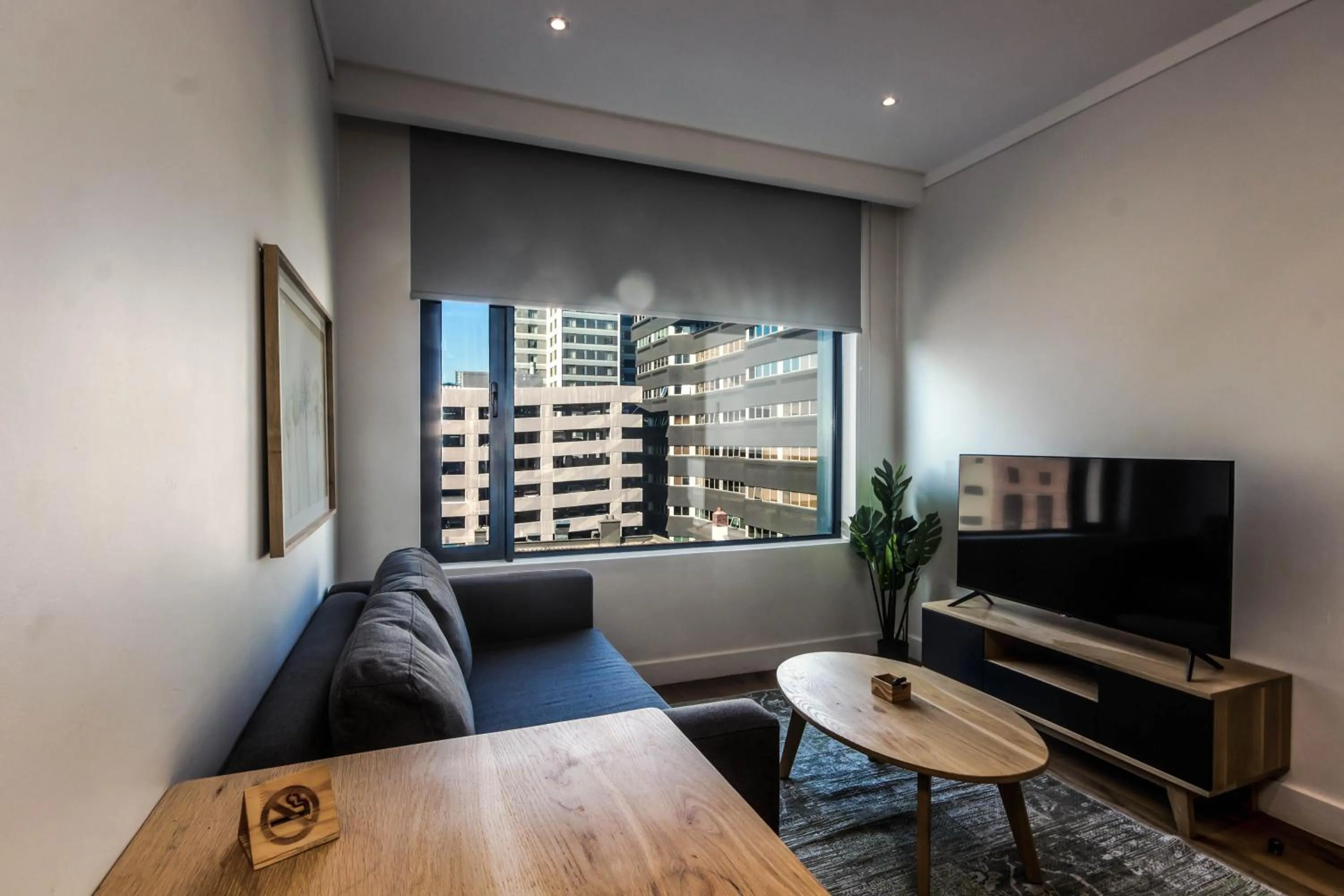 Queen Studio in The Barracks Apartments