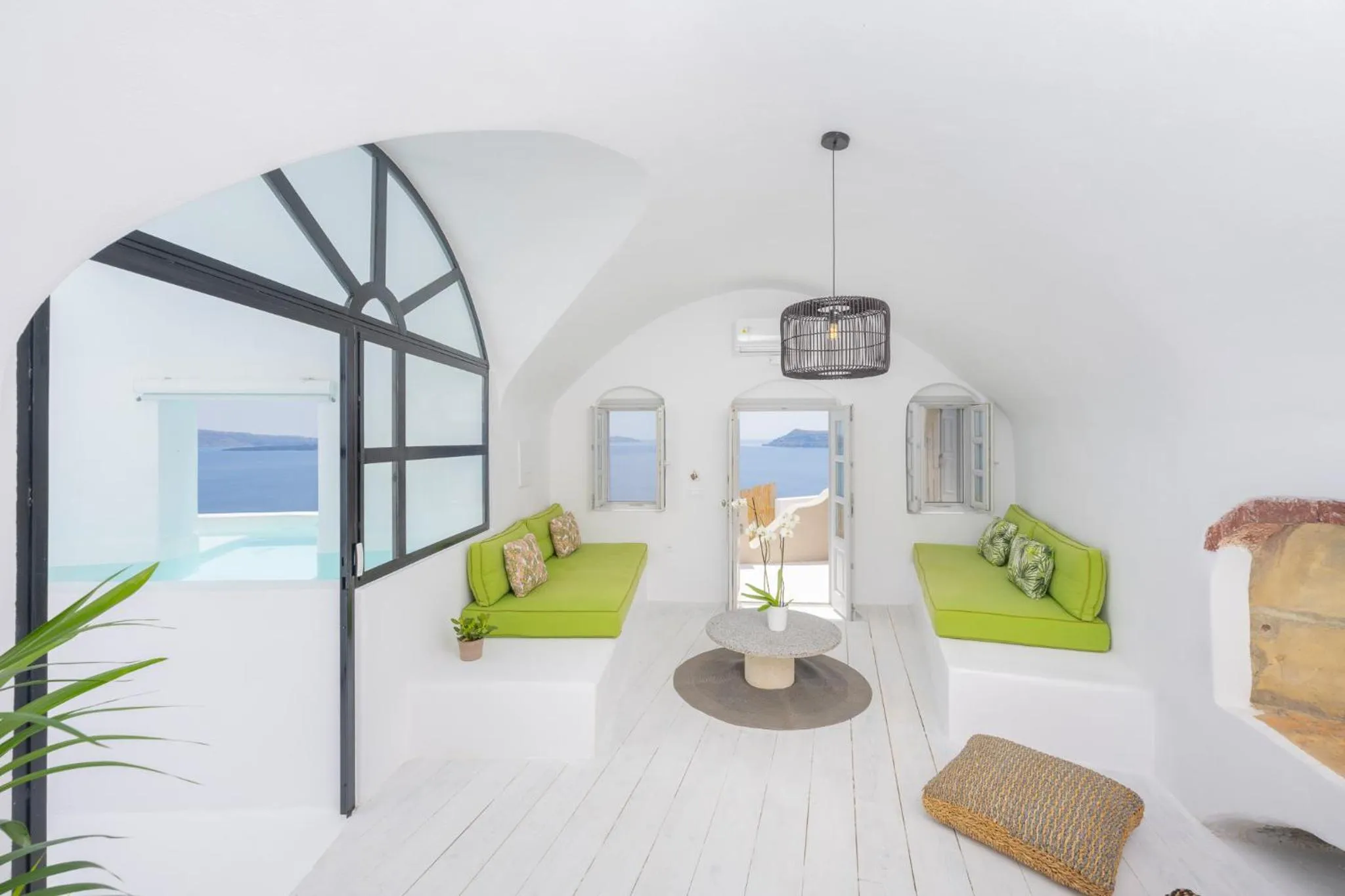 Master Villa with heated plunge pool and sea view in Nano Oia Canaves