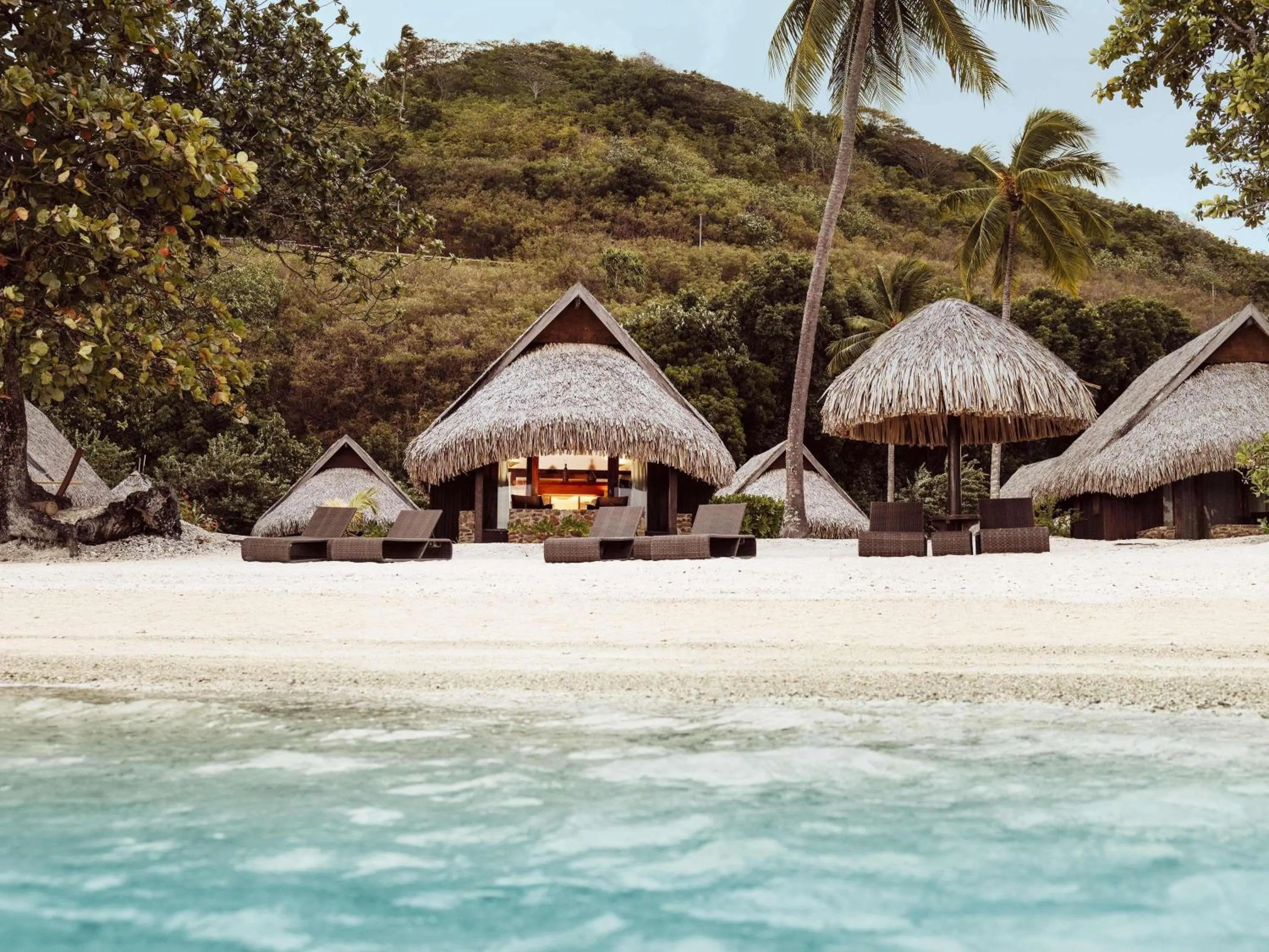 Luxury King Bungalow - Beach Front in Sofitel Kia Ora Moorea Beach Resort