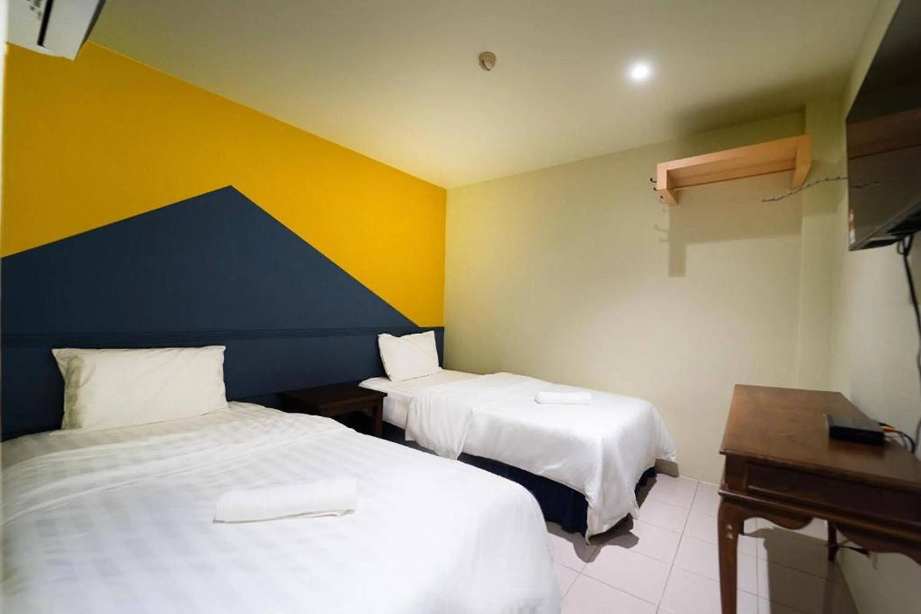 Twin Room in The Colony by Cactus Hotel Johor Jaya