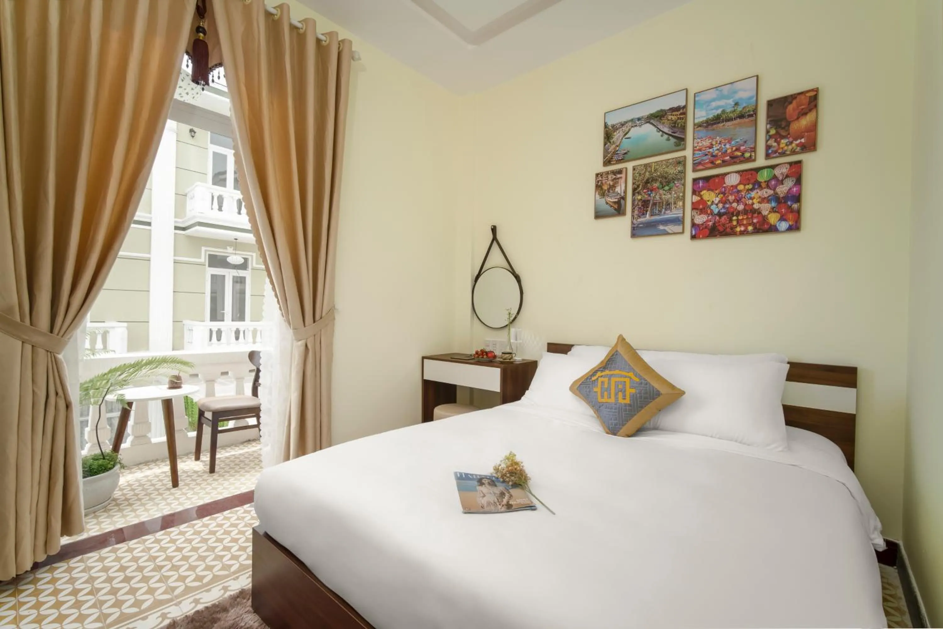 King Room with Pool View in Hawal Boutique Villa Hoi An