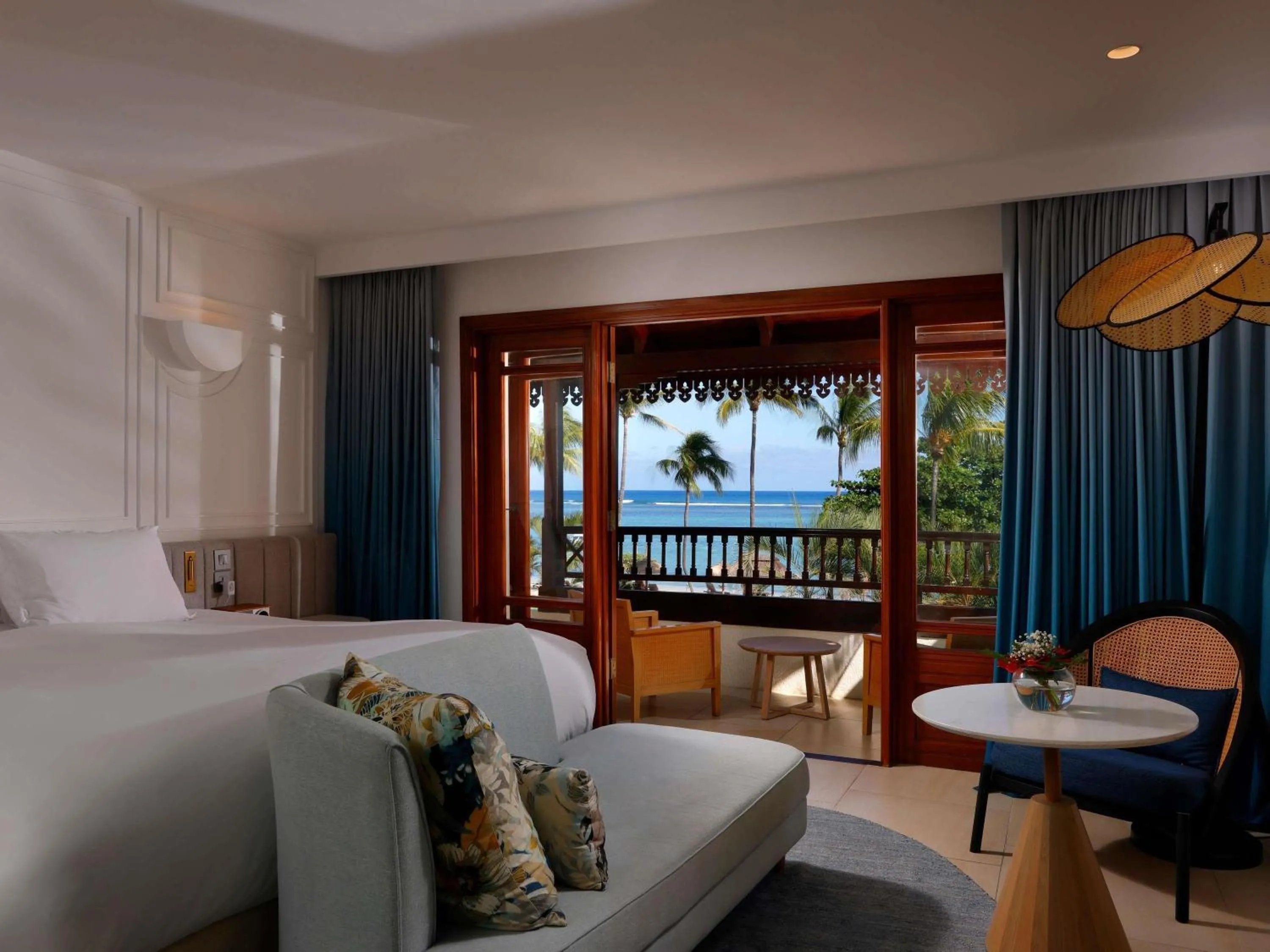 Magnifique King Room with Balcony and Terrace - single occupancy - Ocean View in Sofitel Mauritius L'Imperial Resort & Spa