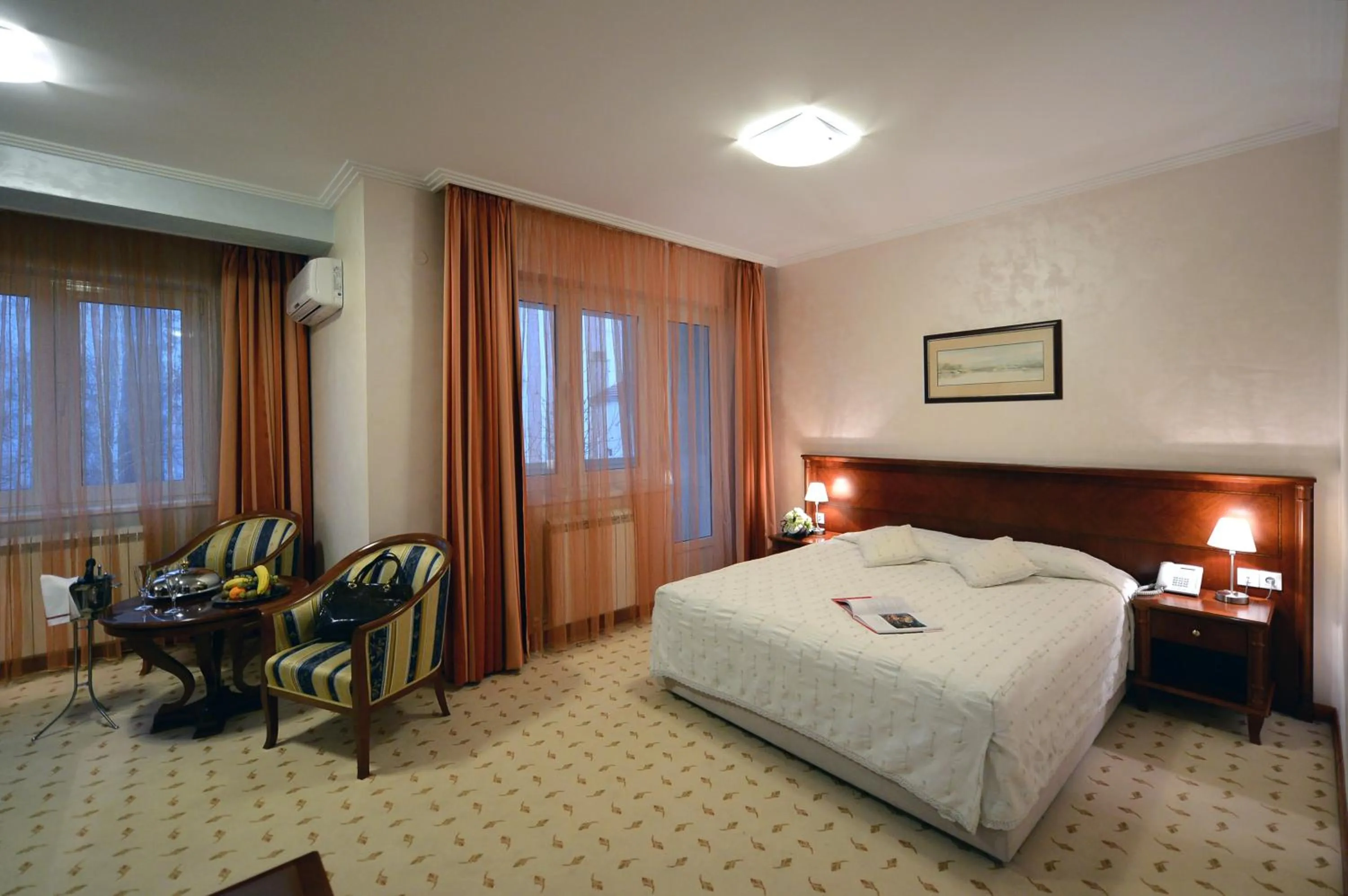 Superior Double or Twin Room  with Free Parking in Hotel Orasac