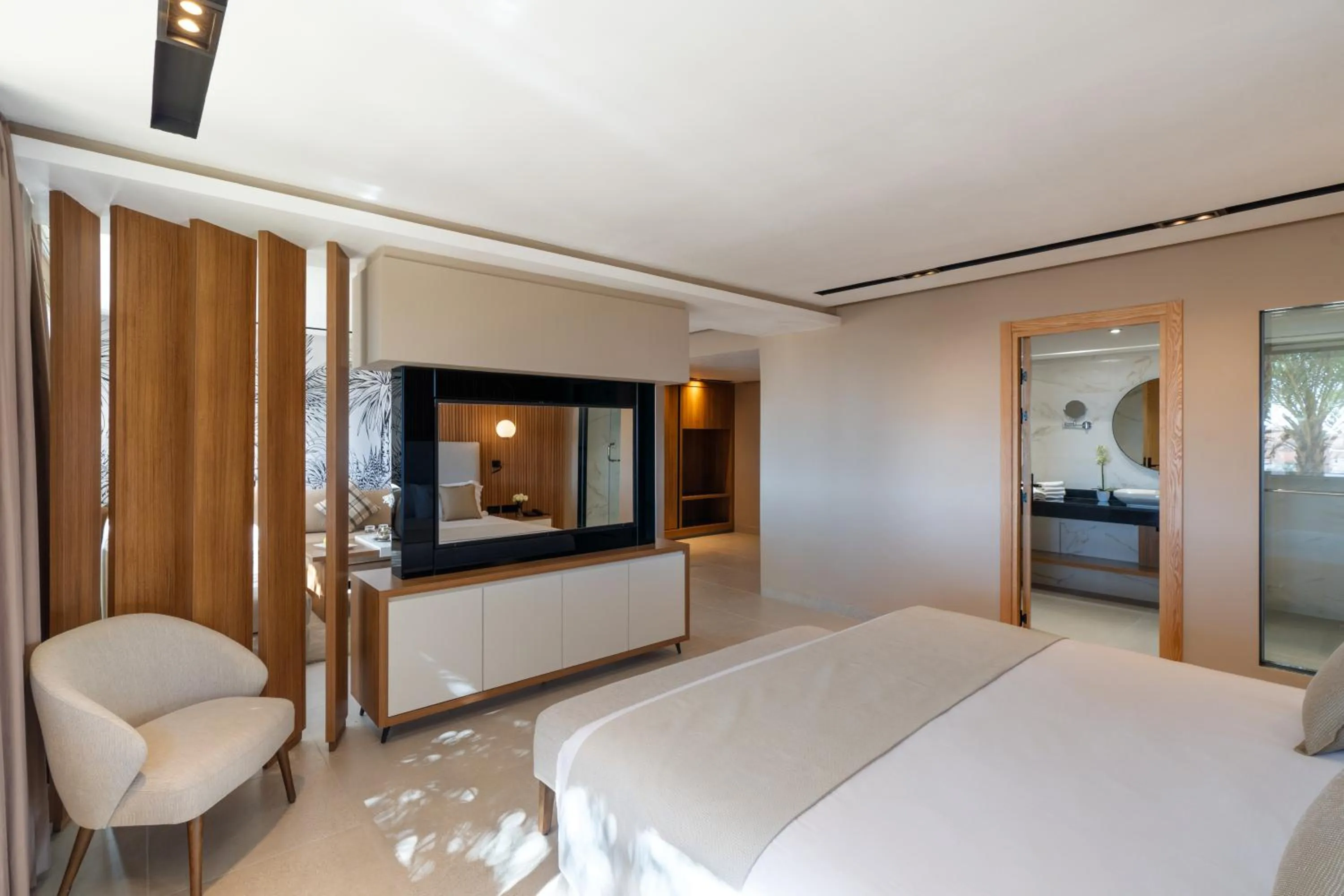 Premium Suite, King Size Bed, Atlas mountains View - single occupancy in Kenzi Rissani