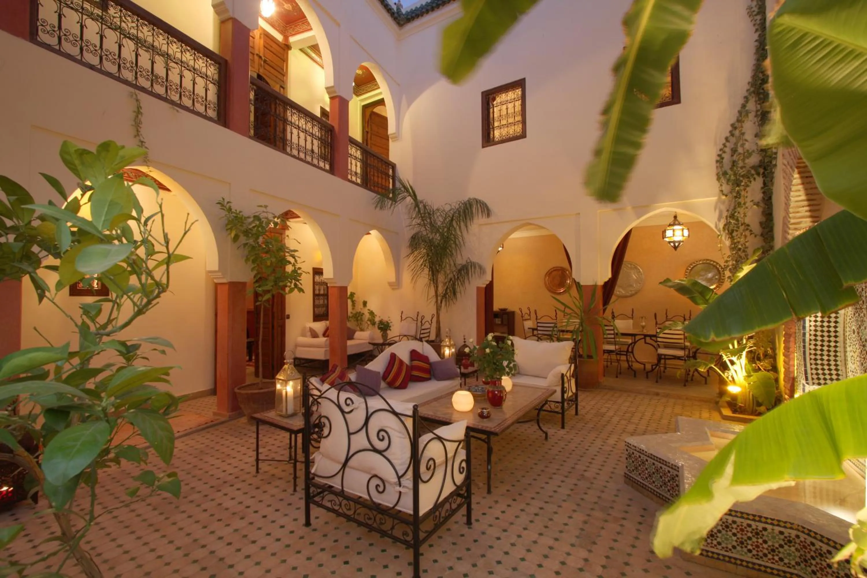 Five-Bedroom House in Riad petit Karmela
