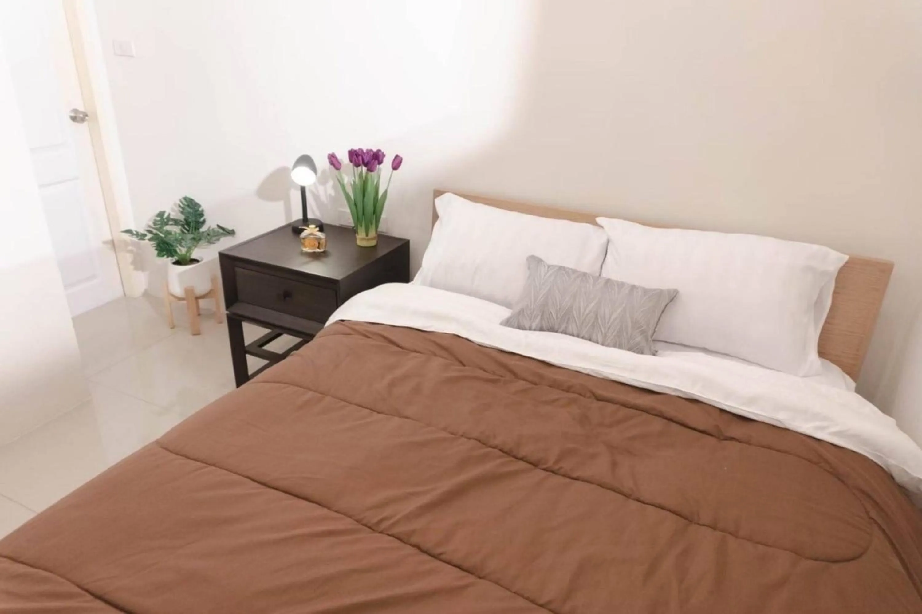 Standard Double Room in BnB98 Silom Hotel