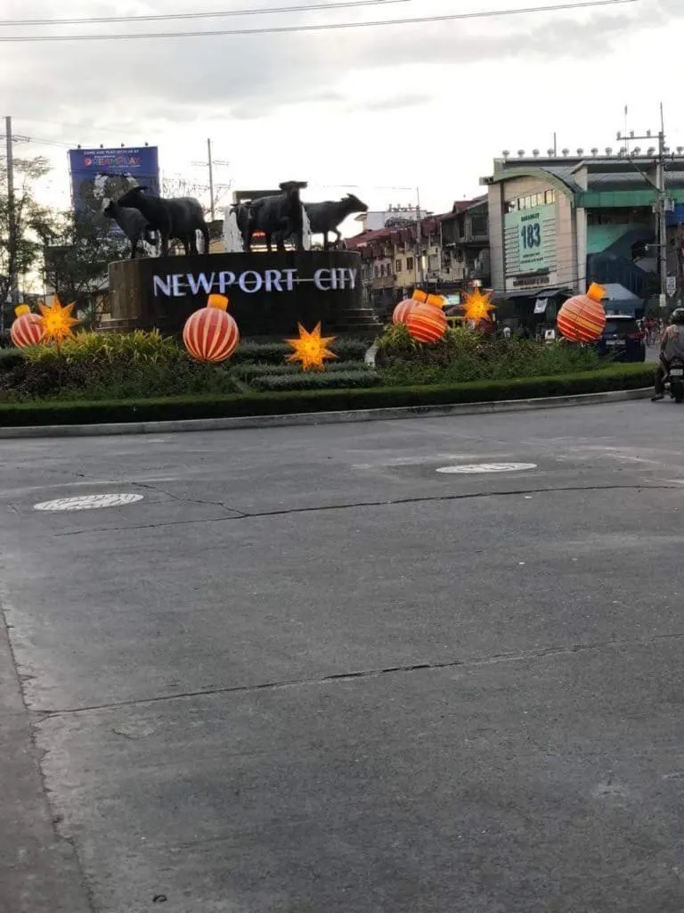 Family Room in 101 Newport Boulevard-Favila Condotel Unit near Airport