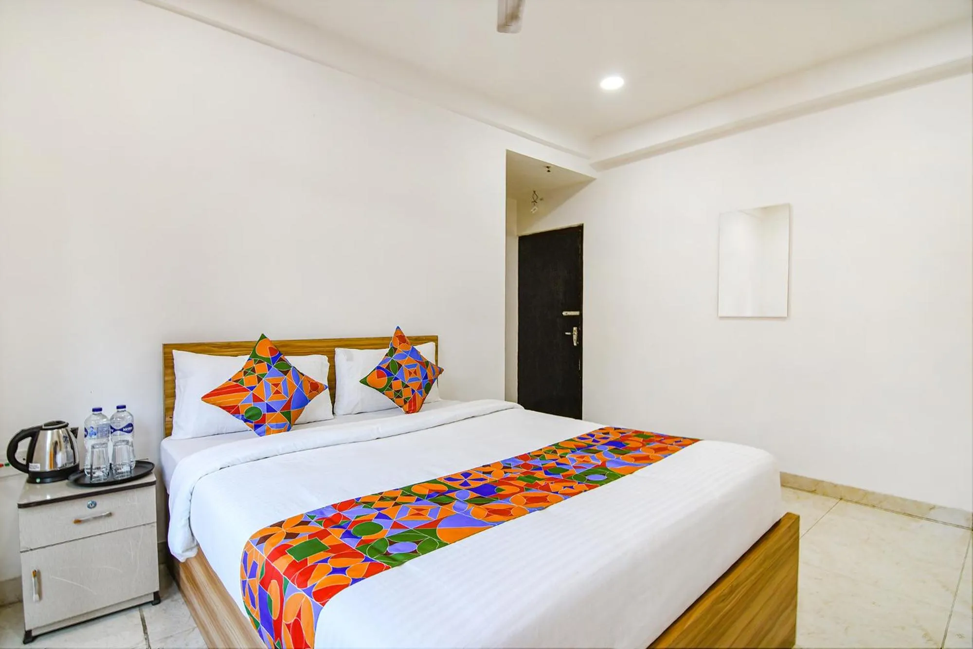Deluxe Room - single occupancy in FabHotel Grand Hazra Inn - Nr Ballygunge Station