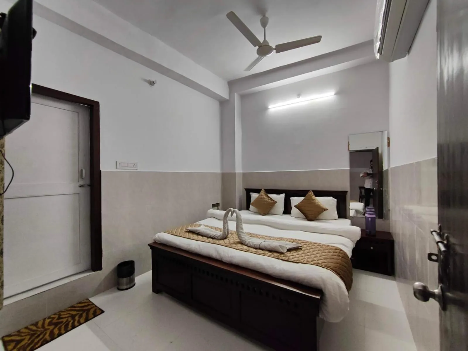 Deluxe Double Room in Relax Inn