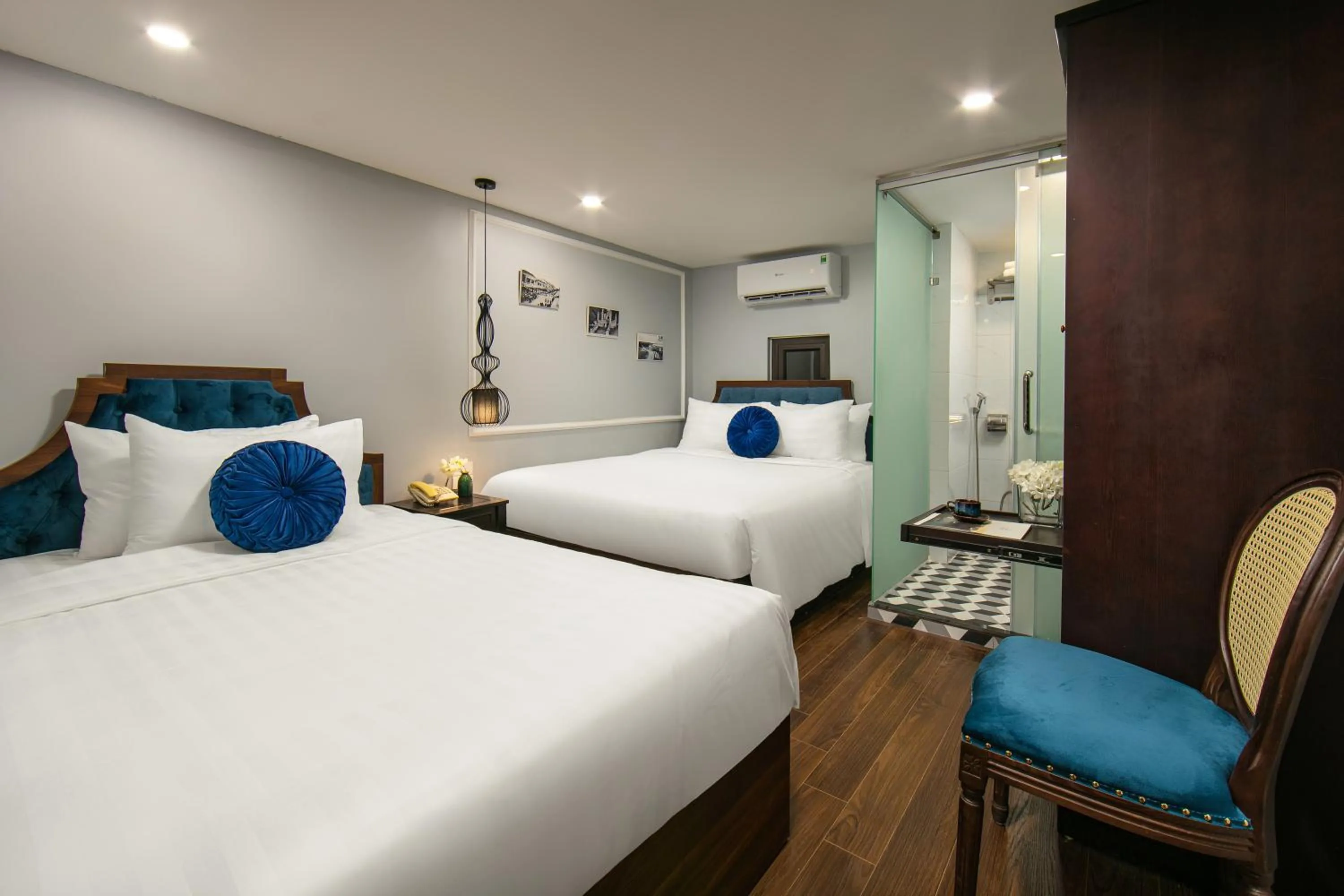 Triple Room with Bathroom in La Renta Hotel & Spa